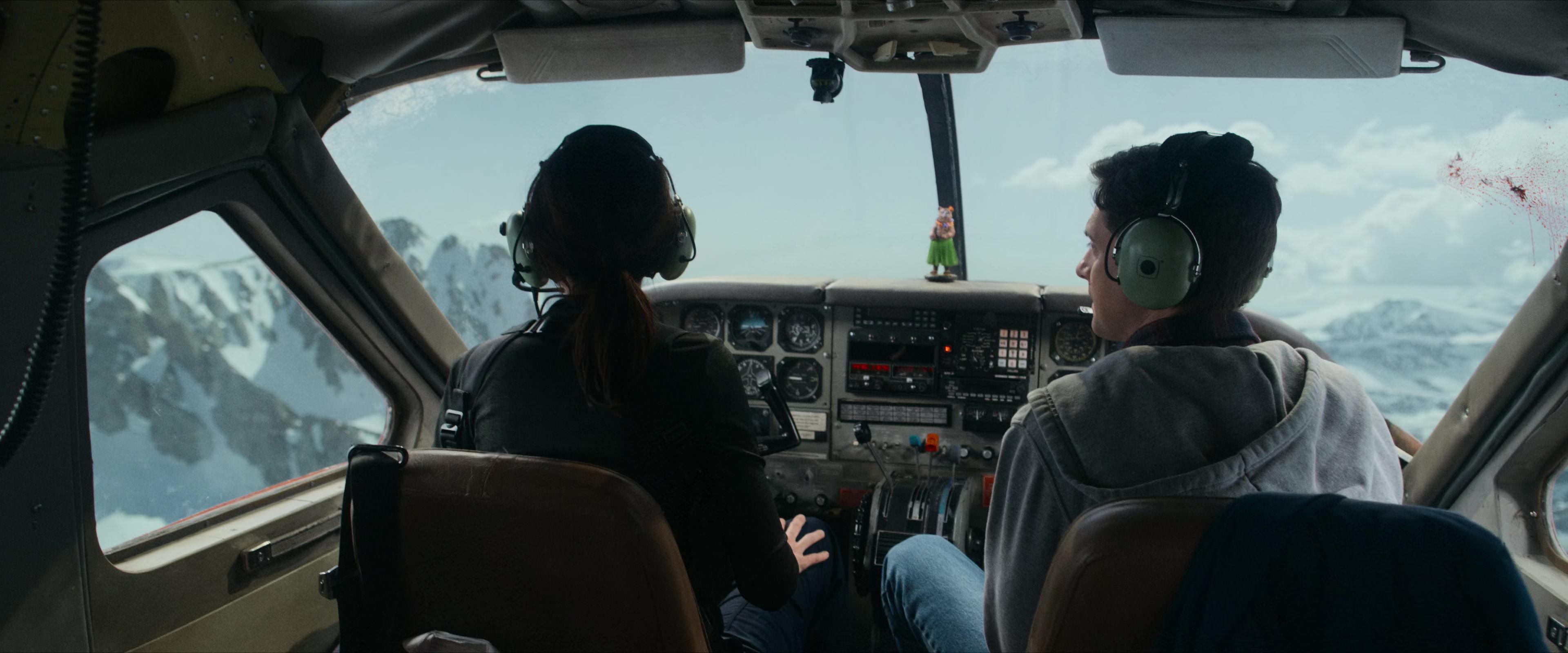 Flight Risk (2025) [4K] screencap 4590