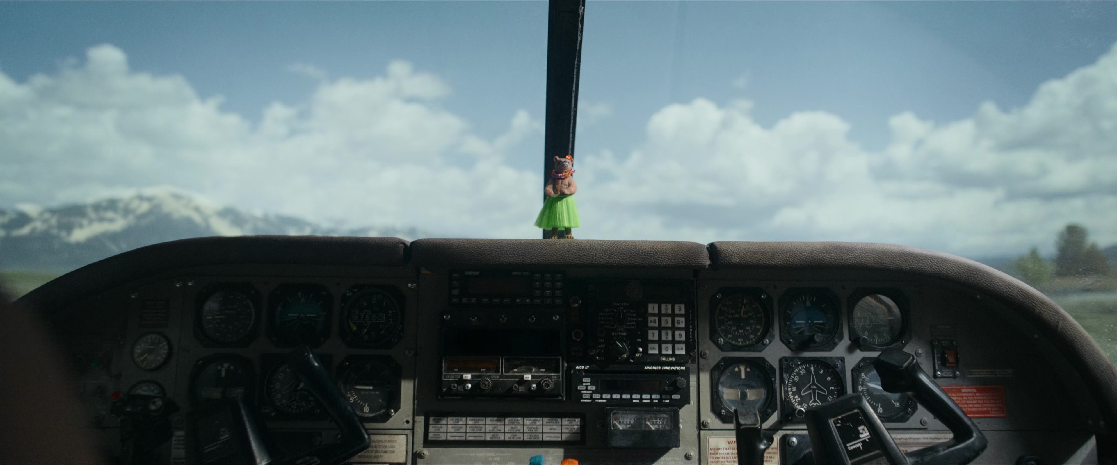 Flight Risk (2025) [4K] movie still 484