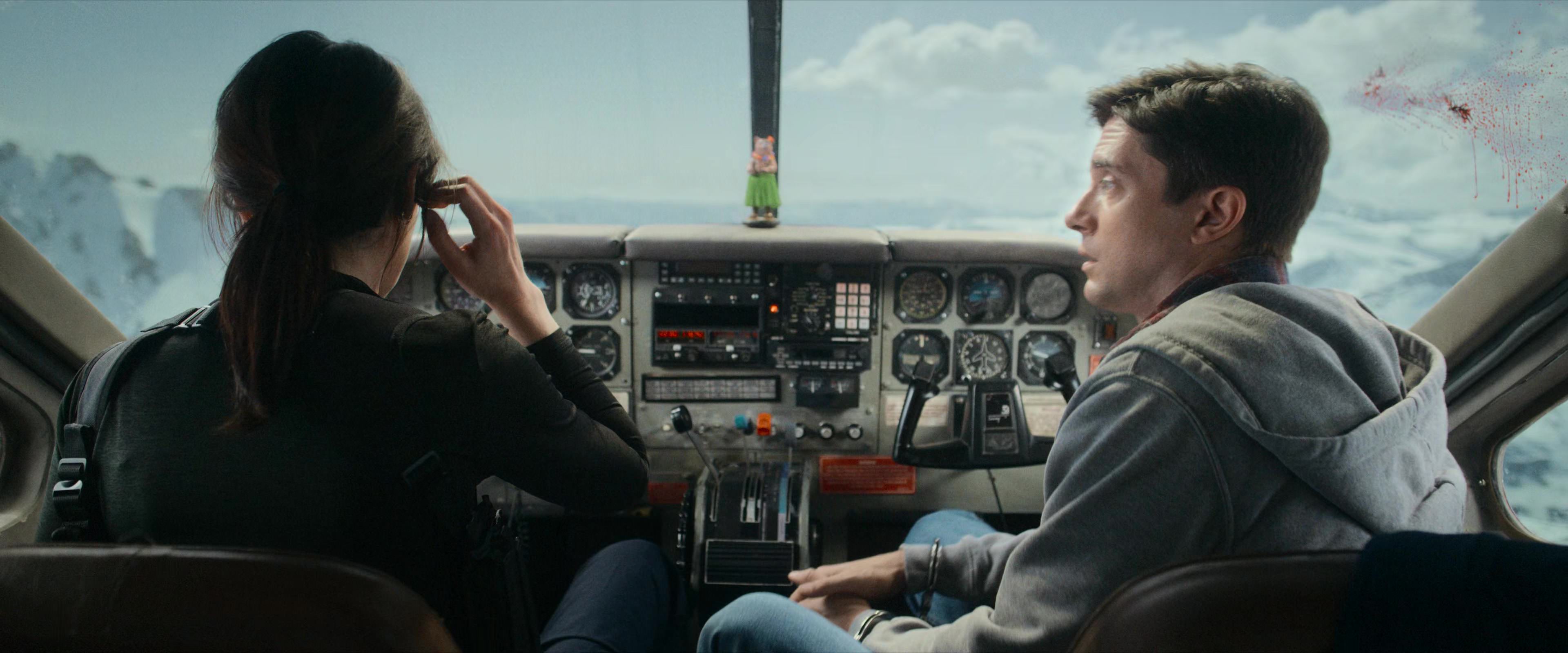 Flight Risk (2025) [4K] HD screenshot 4847