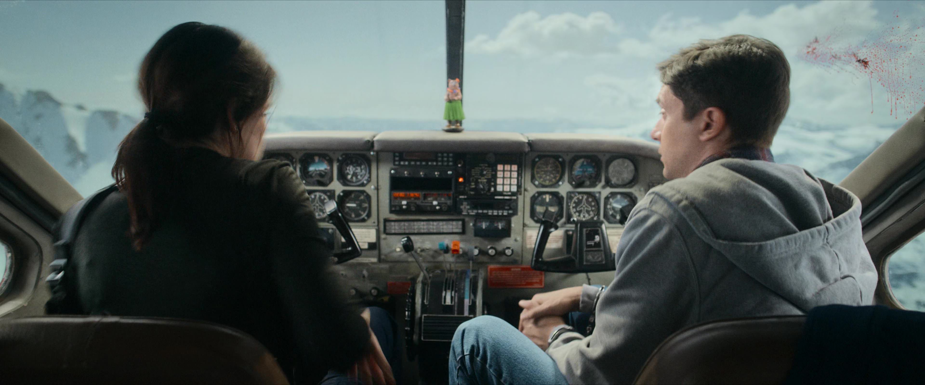 Flight Risk (2025) [4K] screencap 4848
