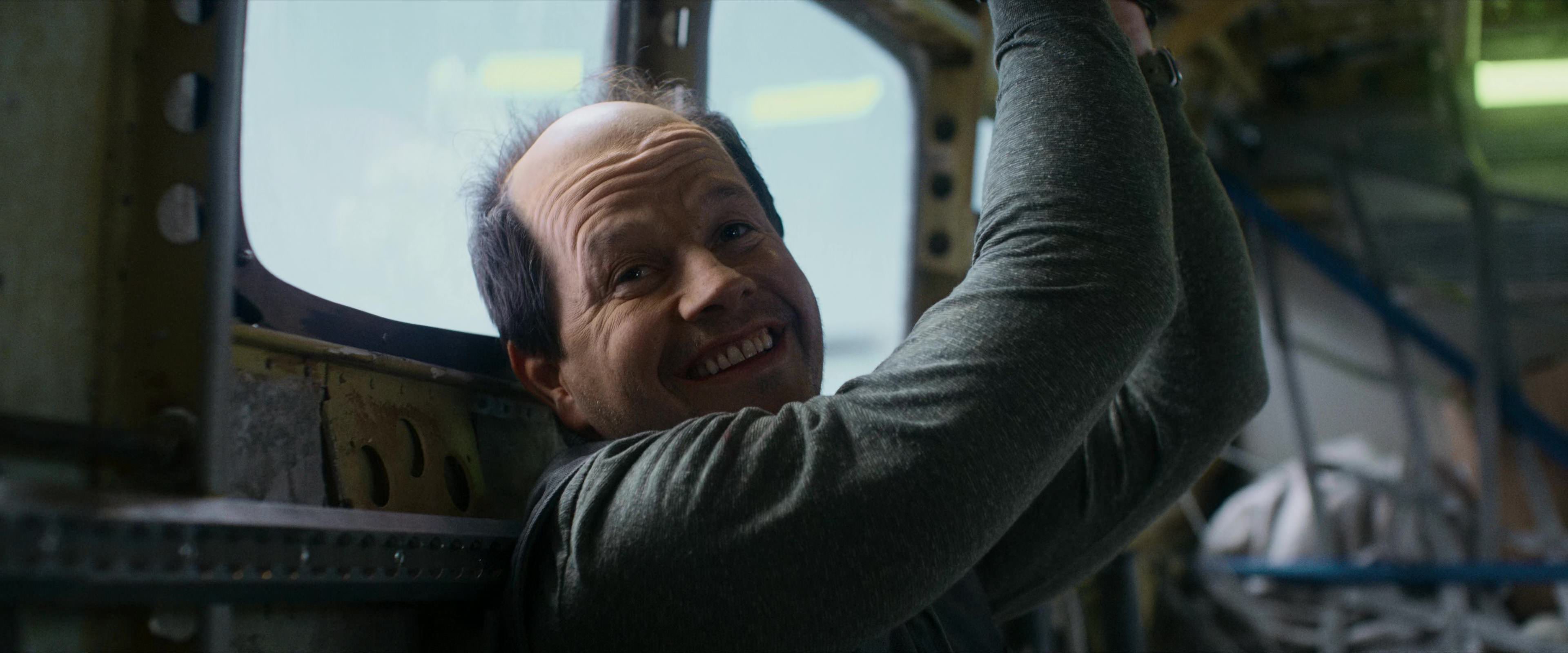 Flight Risk (2025) [4K] HD screenshot 4856
