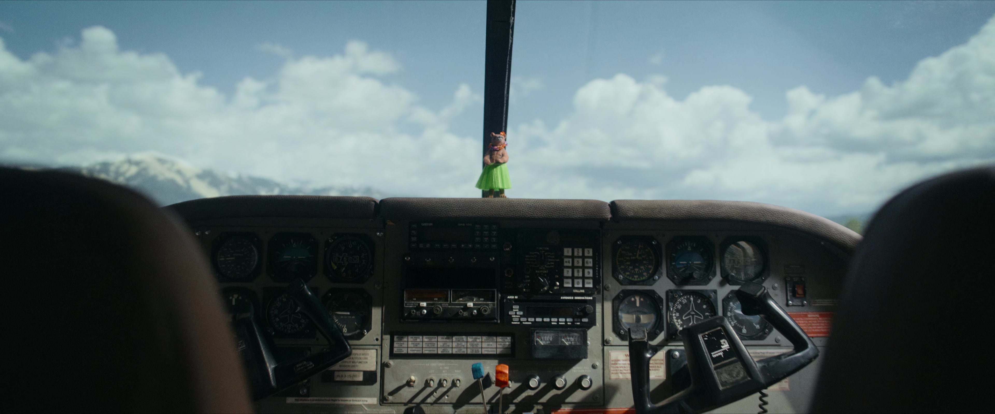 Flight Risk (2025) [4K] screencap 486