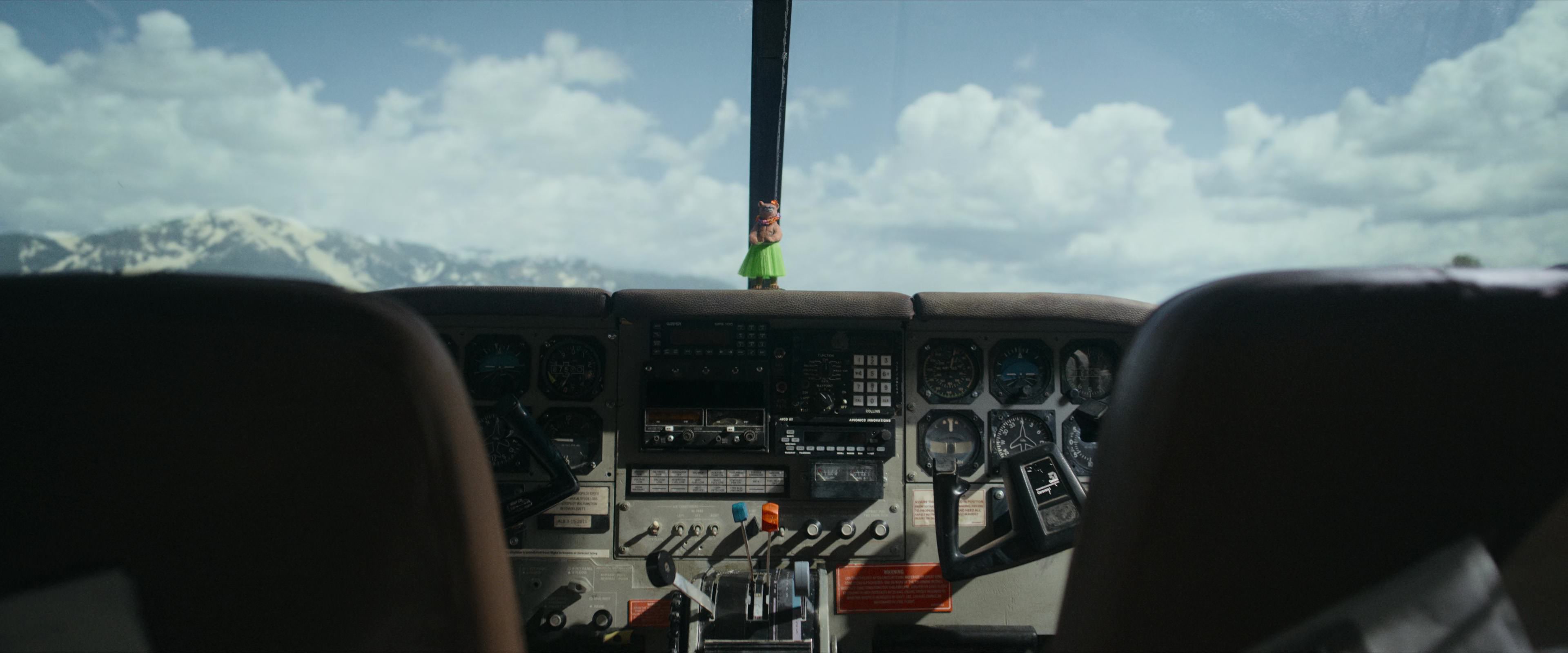 Flight Risk (2025) [4K] screencap 489