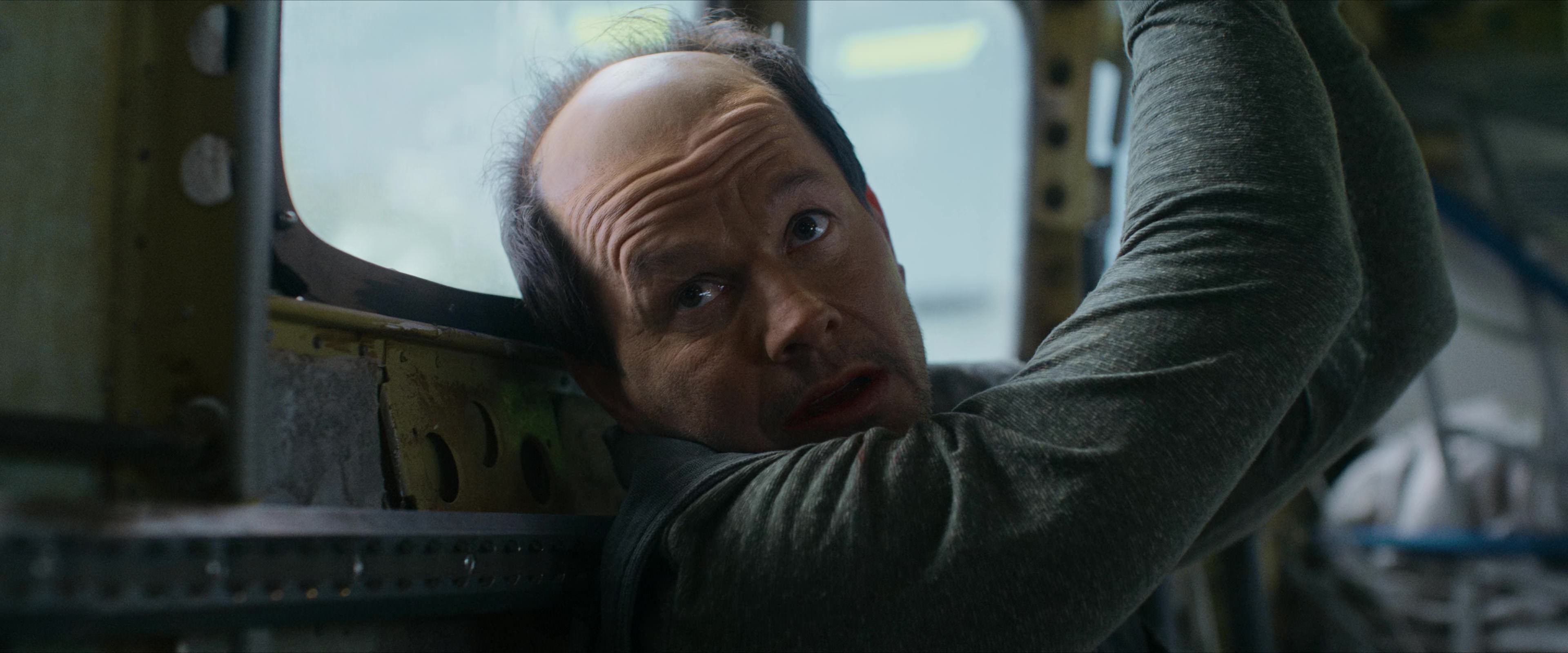 Flight Risk (2025) [4K] HD screenshot 4907