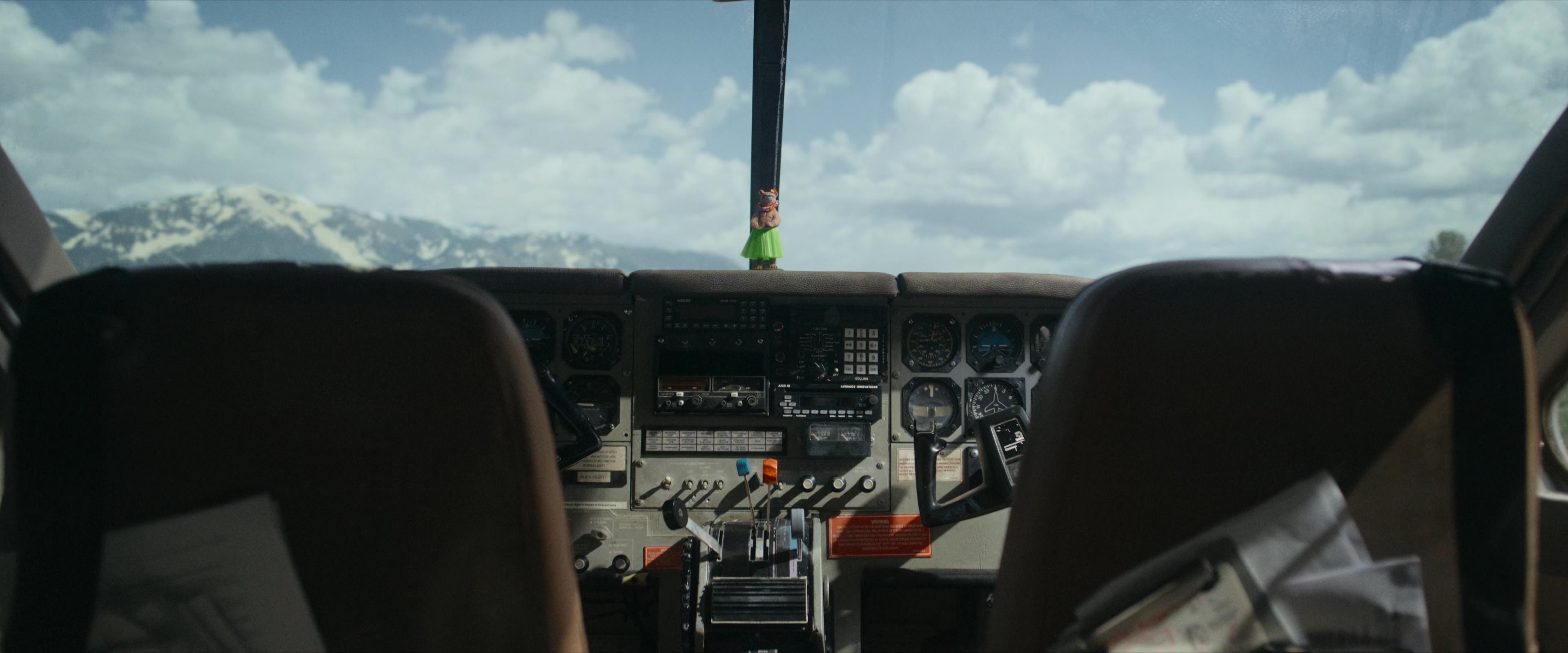 Flight Risk (2025) [4K] HD screenshot 491