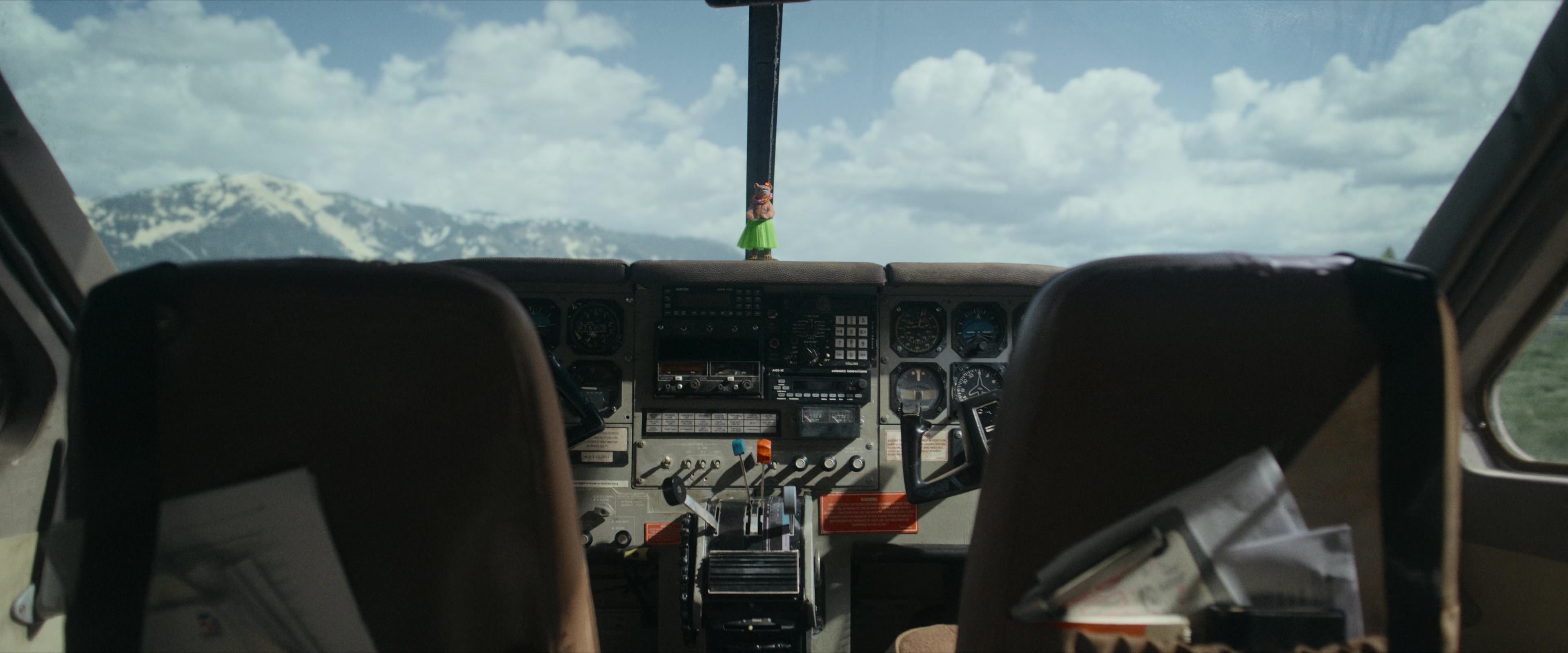 Flight Risk (2025) [4K] screencap 492