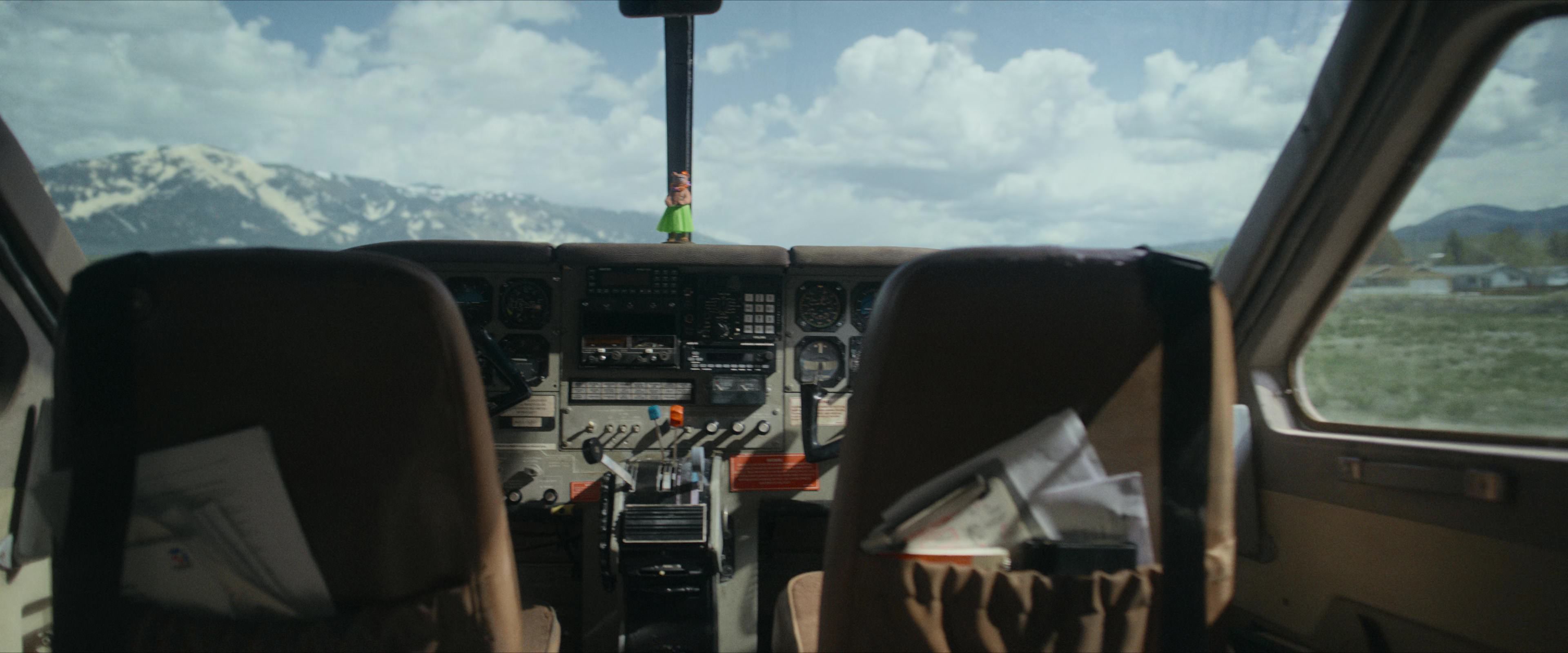 Flight Risk (2025) [4K] HD screenshot 494