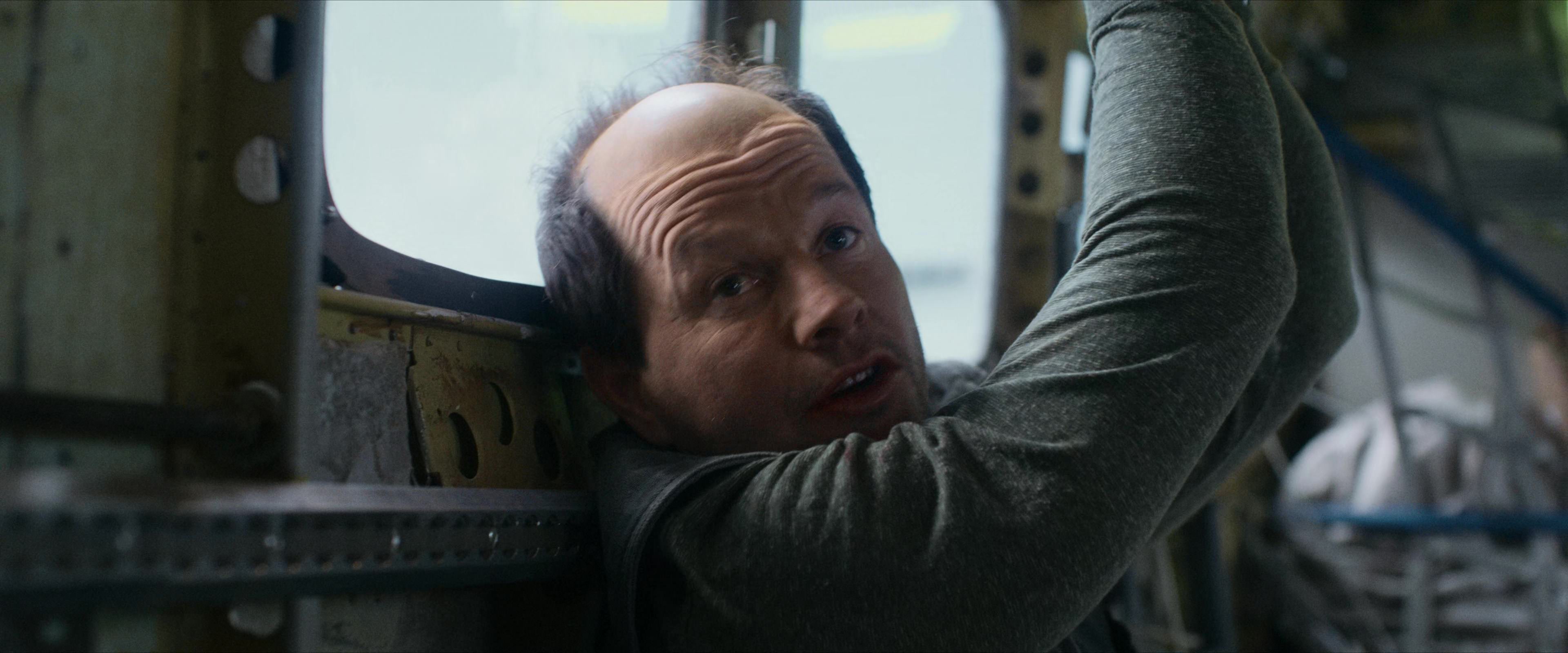 Flight Risk (2025) [4K] screencap 4944