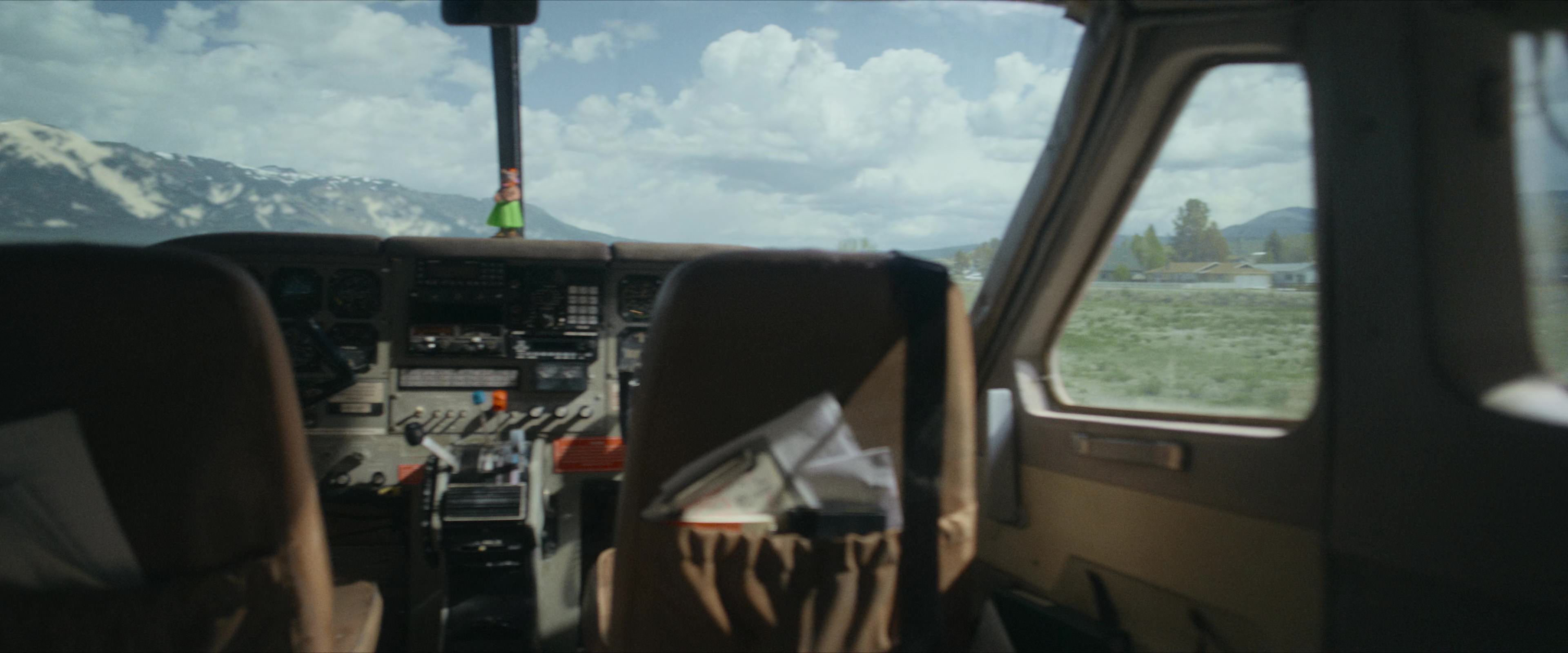 Flight Risk (2025) [4K] movie still 496