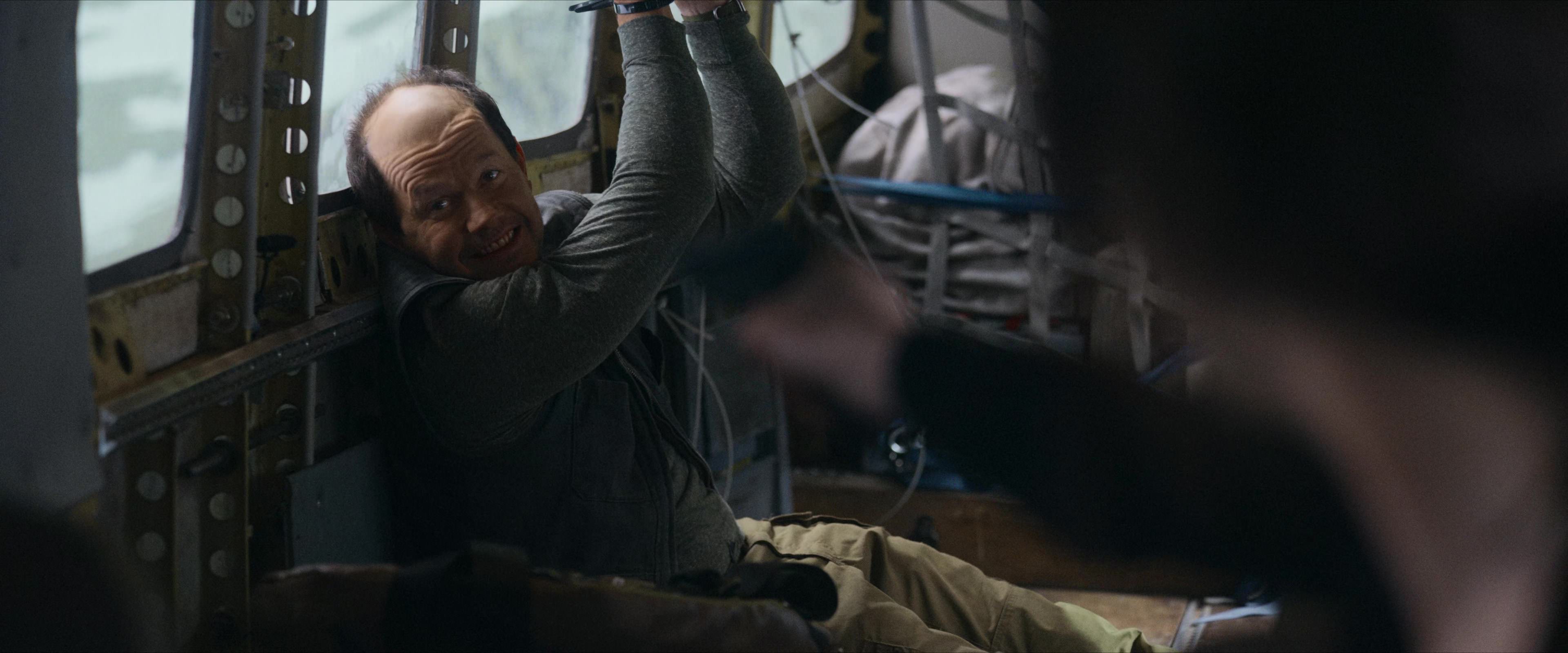 Flight Risk (2025) [4K] HD screenshot 4961