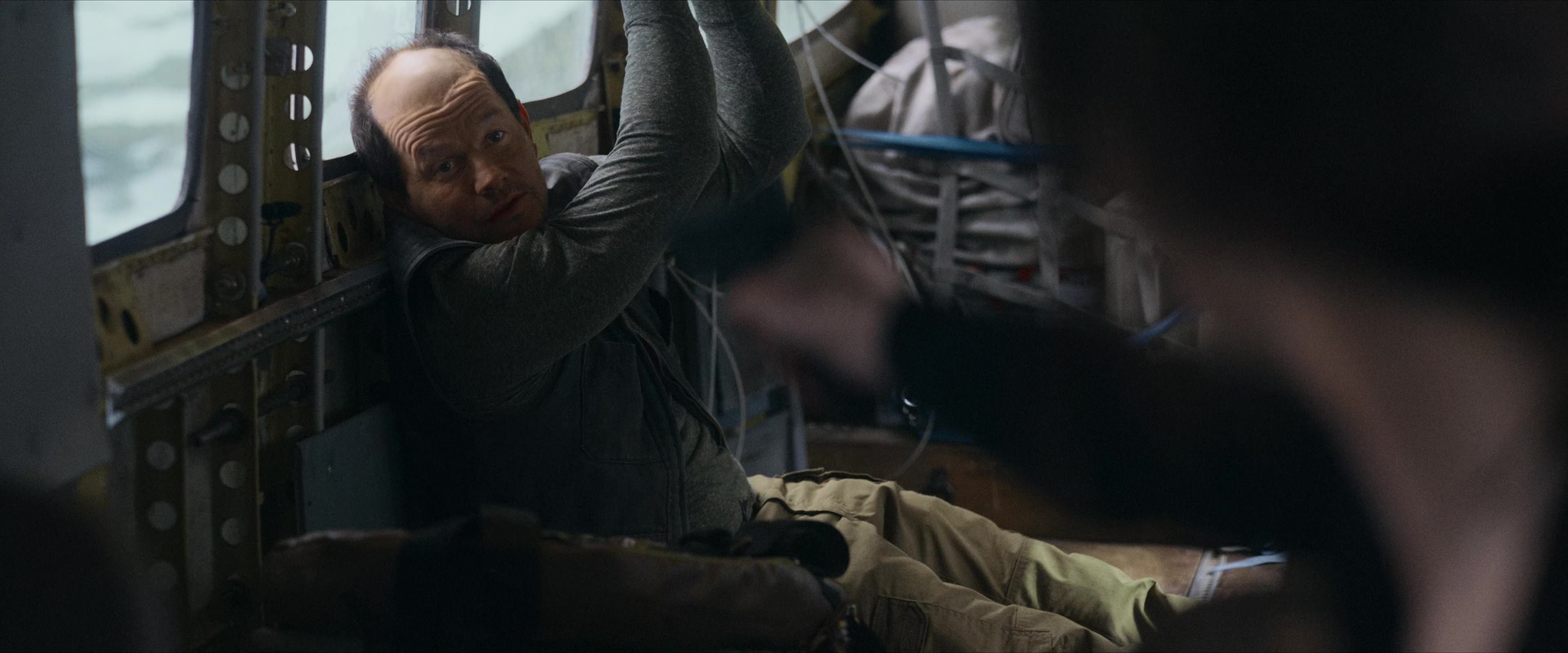 Flight Risk (2025) [4K] screencap 4965