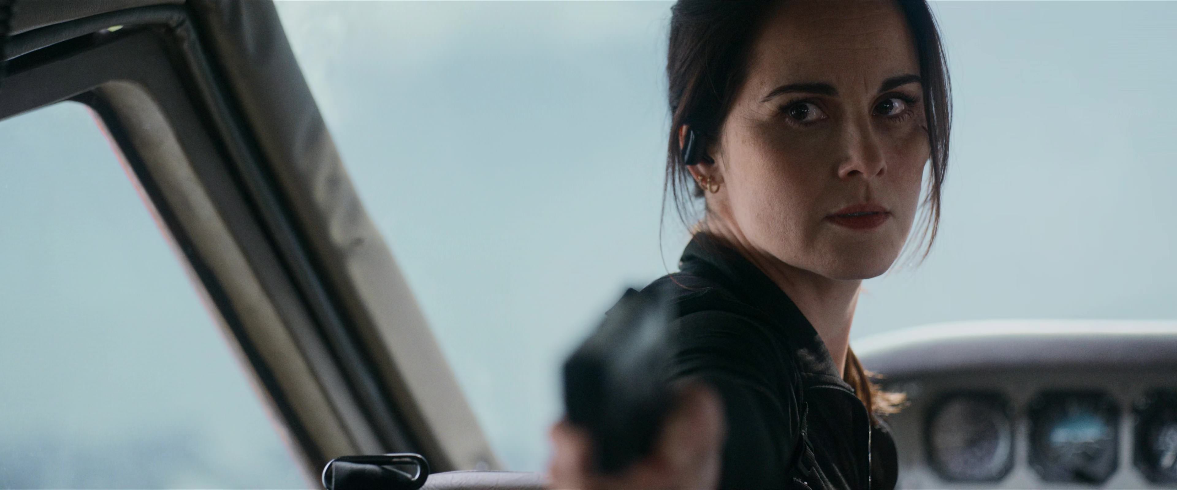 Flight Risk (2025) [4K] HD screenshot 5033