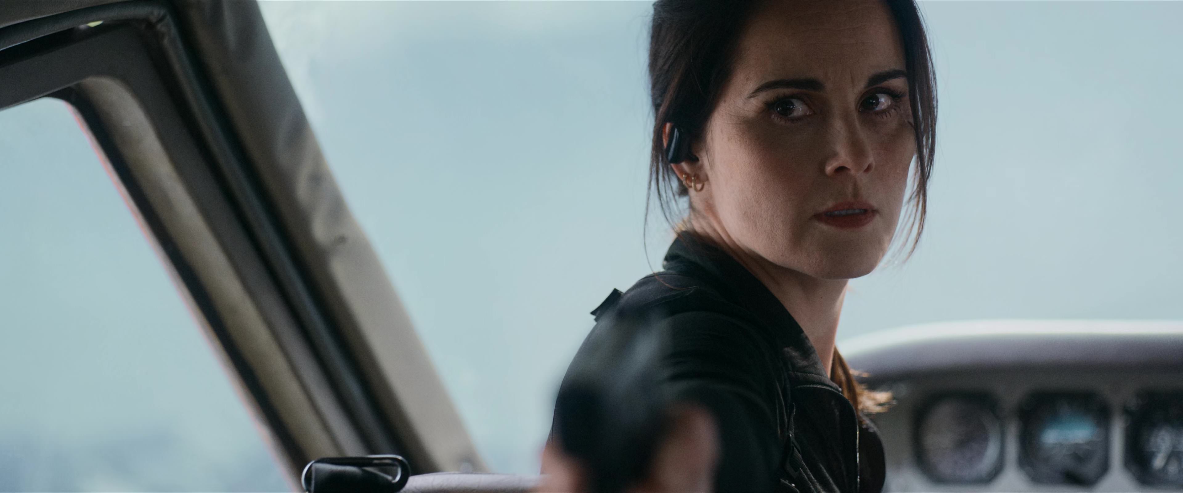 Flight Risk (2025) [4K] screencap 5049