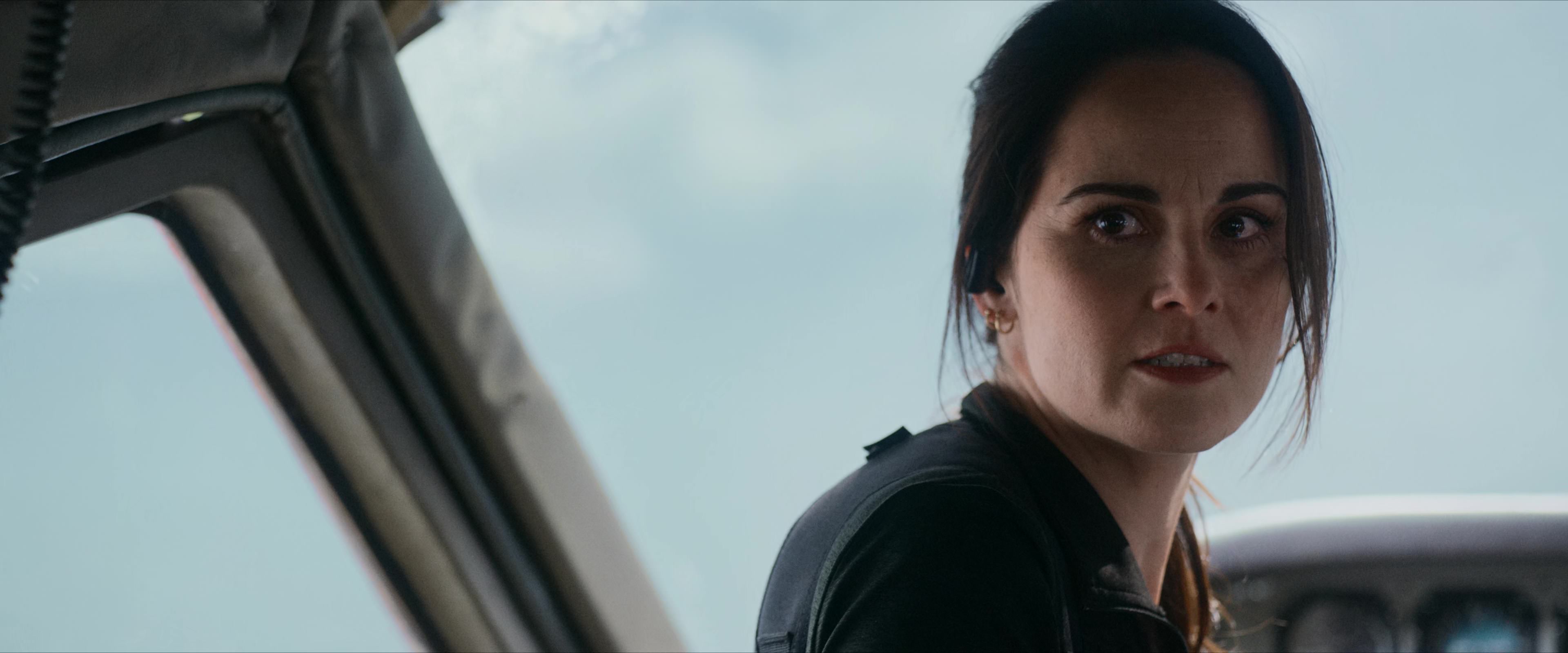 Flight Risk (2025) [4K] HD screenshot 5063