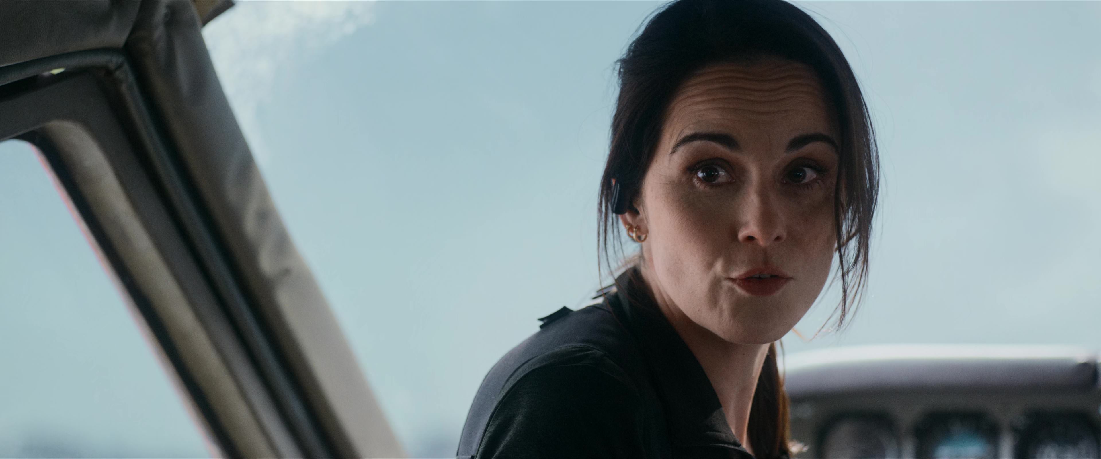 Flight Risk (2025) [4K] screencap 5085