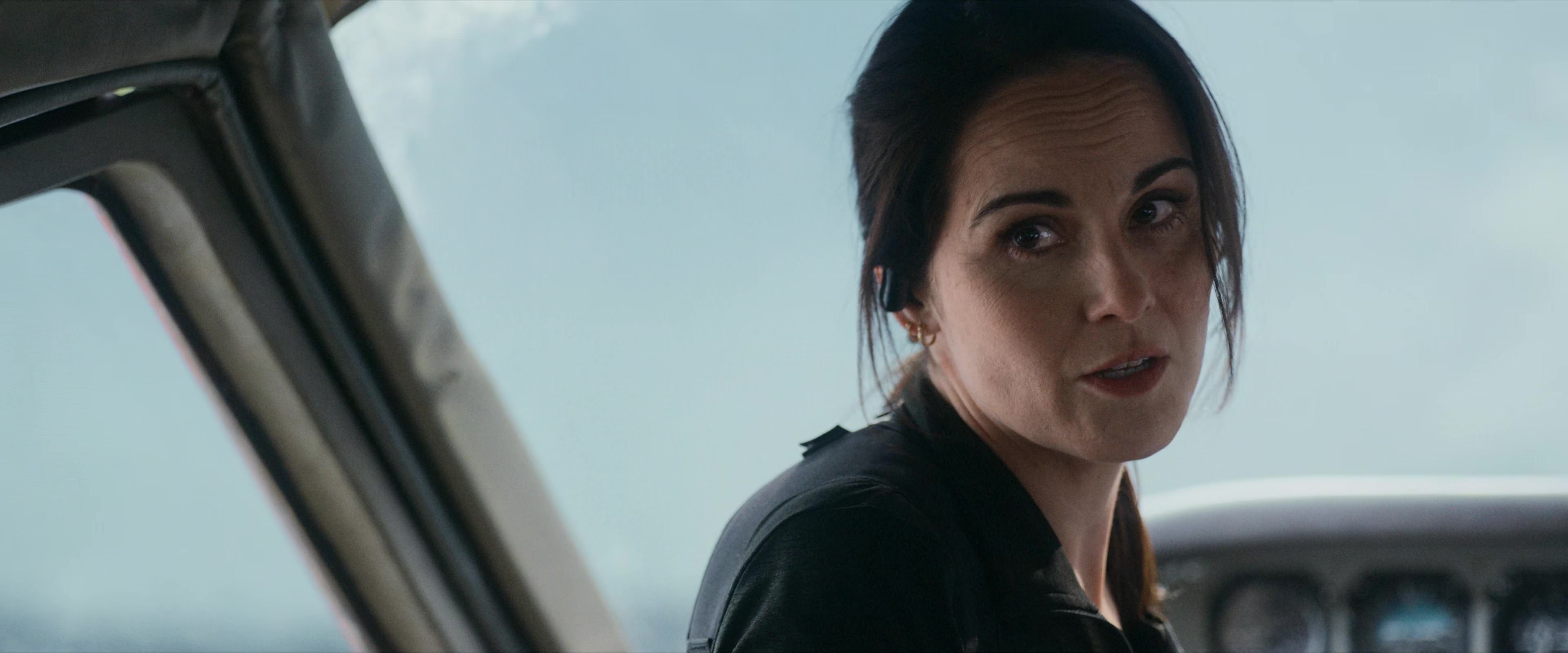 Flight Risk (2025) [4K] HD screenshot 5132