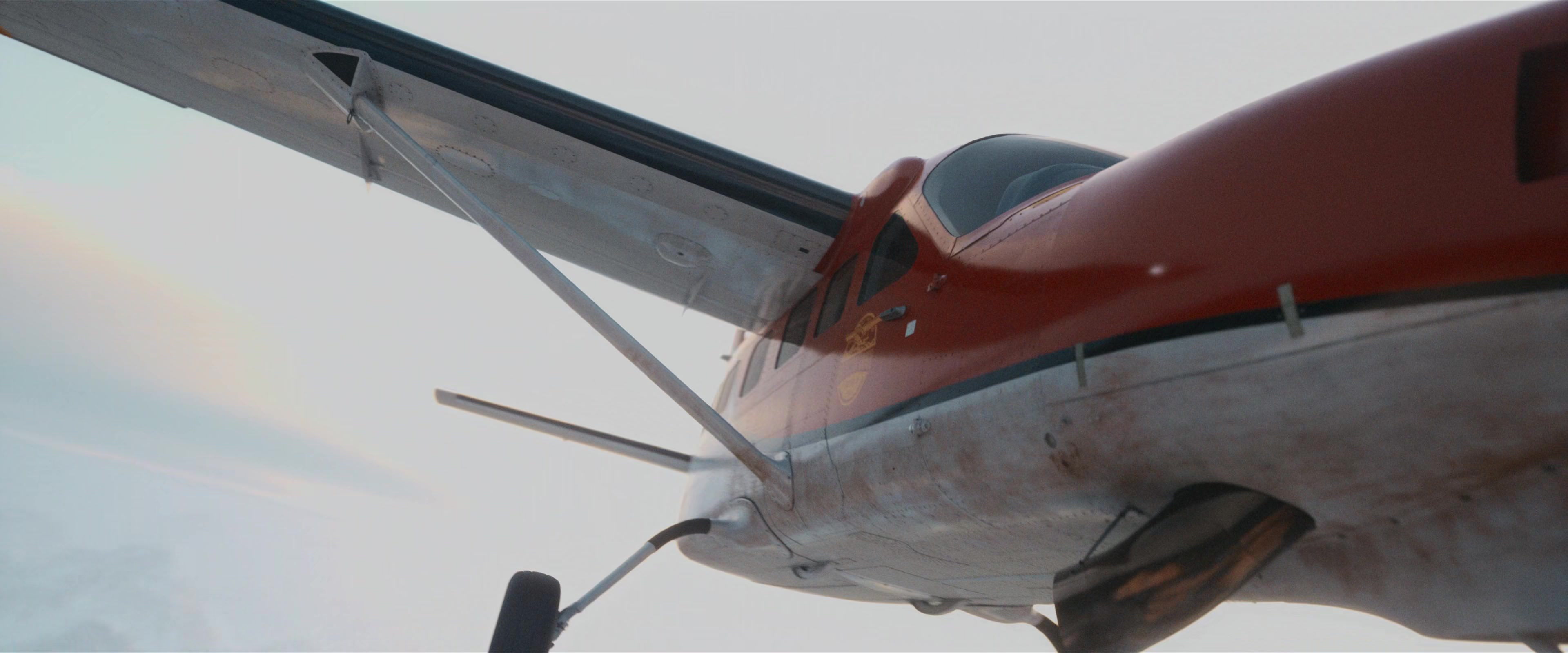 Flight Risk (2025) [4K] HD screenshot 5378