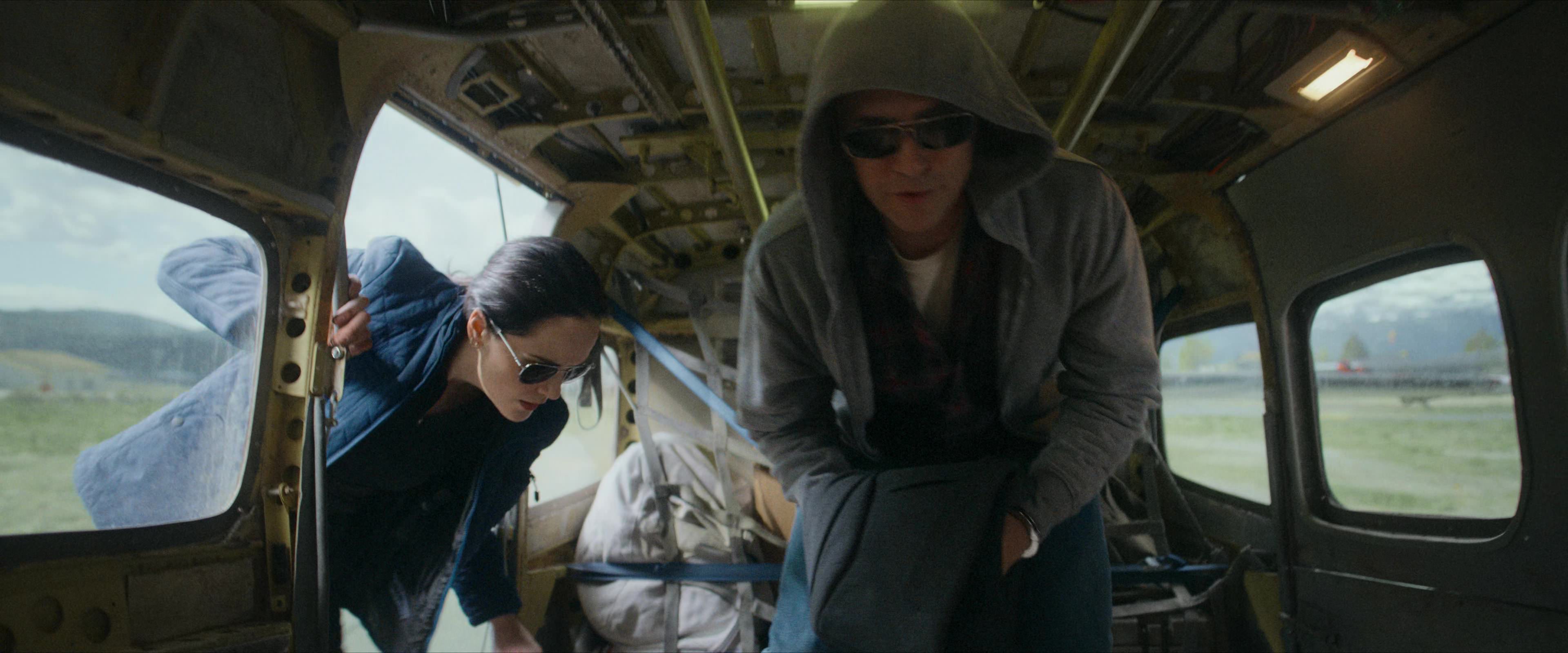 Flight Risk (2025) [4K] HD screenshot 539