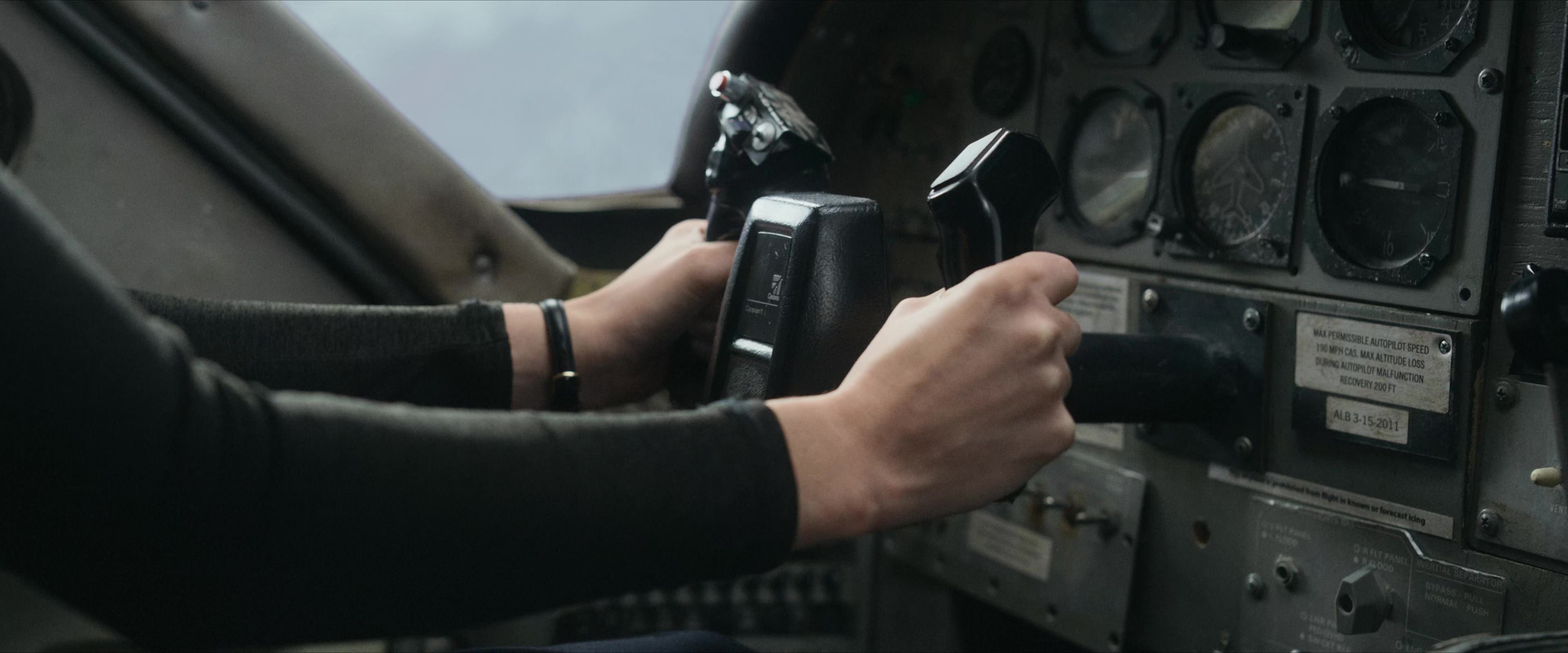 Flight Risk (2025) [4K] movie still 5410