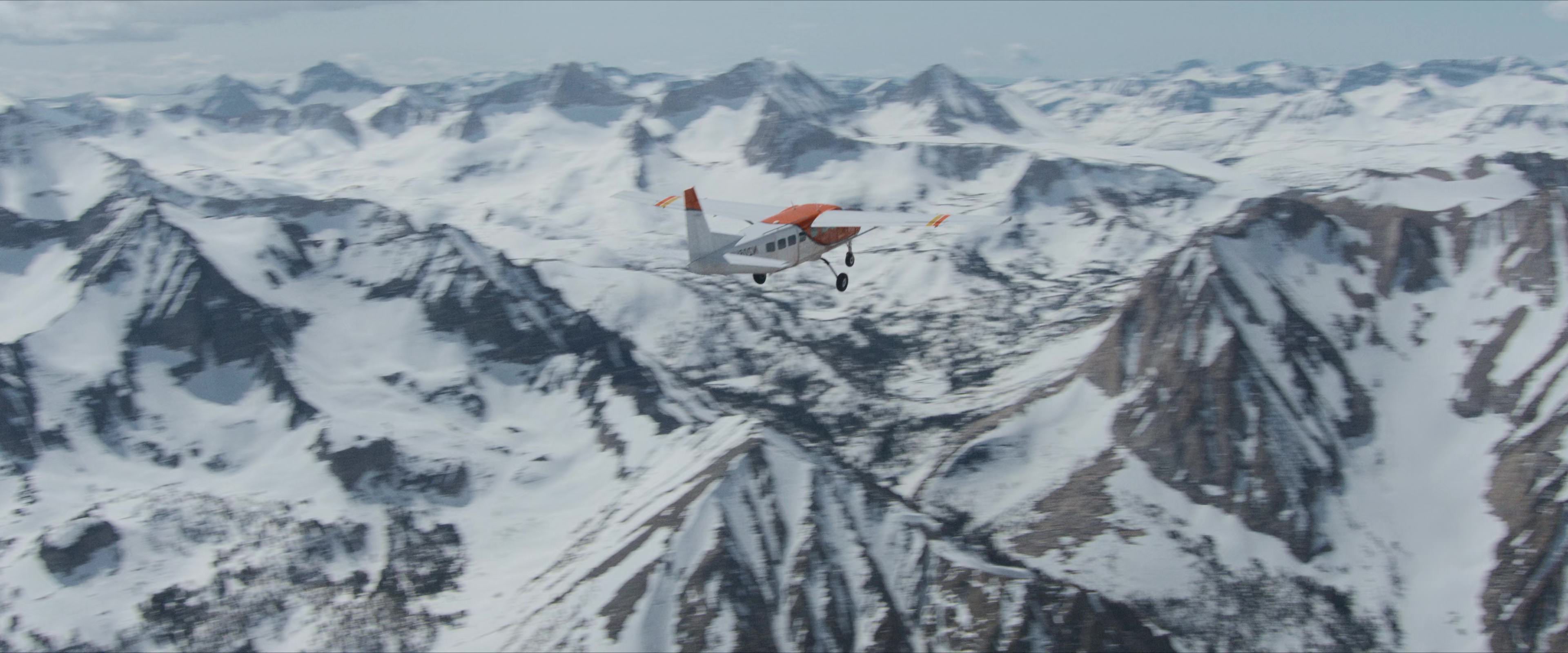 Flight Risk (2025) [4K] screencap 5418
