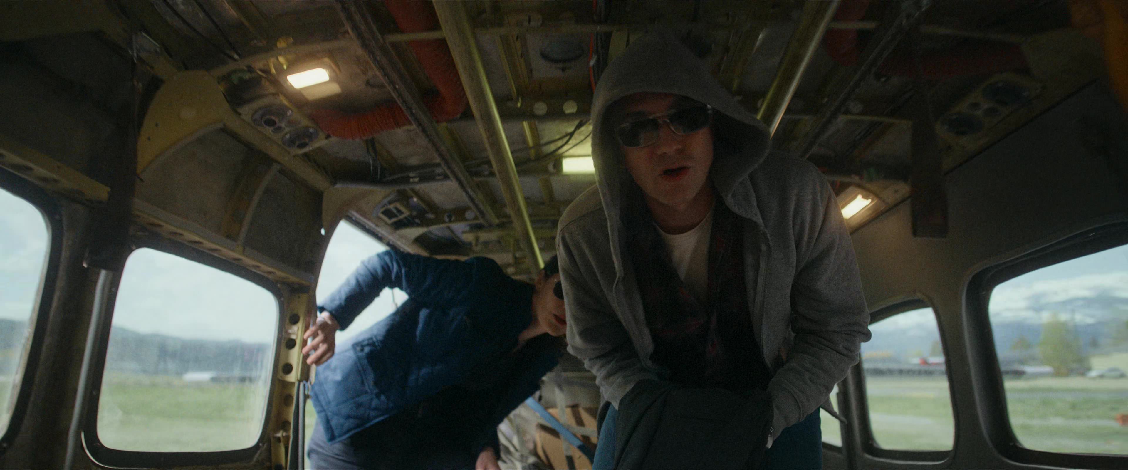 Flight Risk (2025) [4K] HD screenshot 542