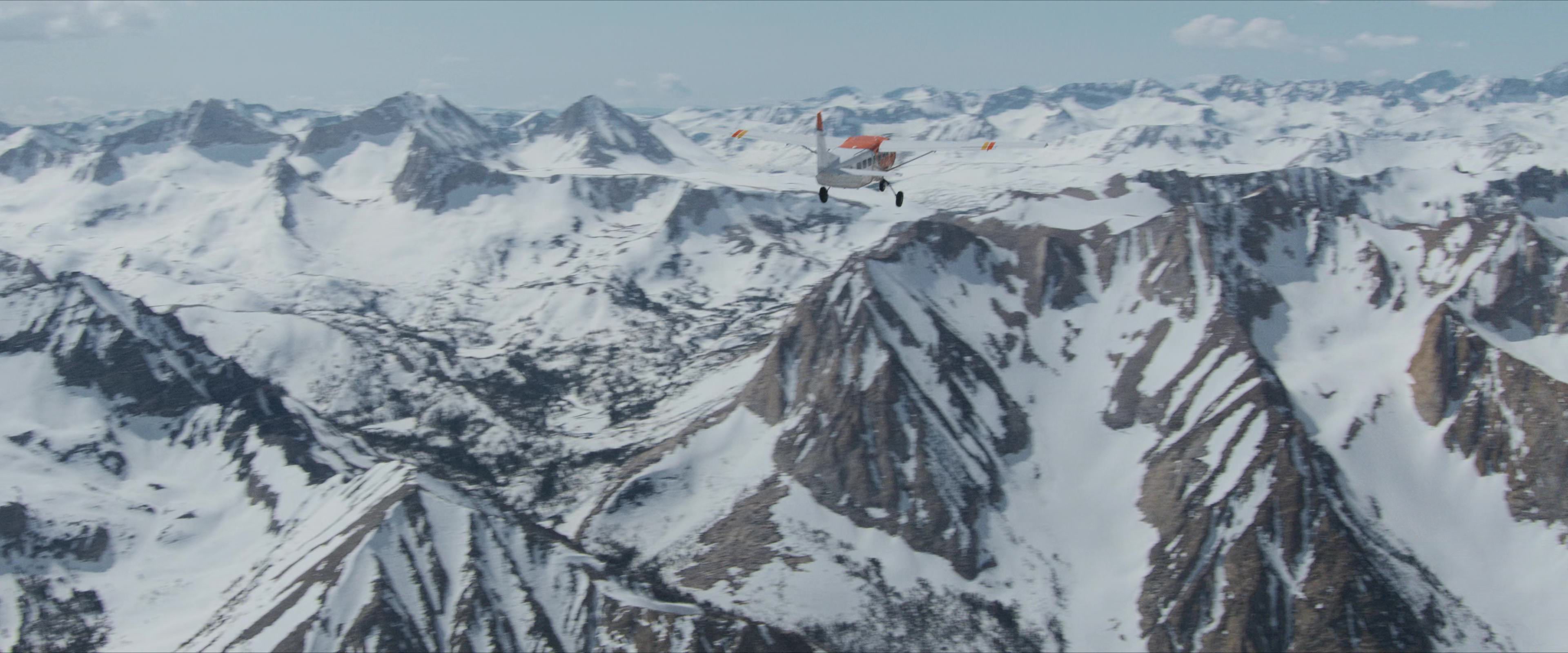 Flight Risk (2025) [4K] HD screenshot 5420