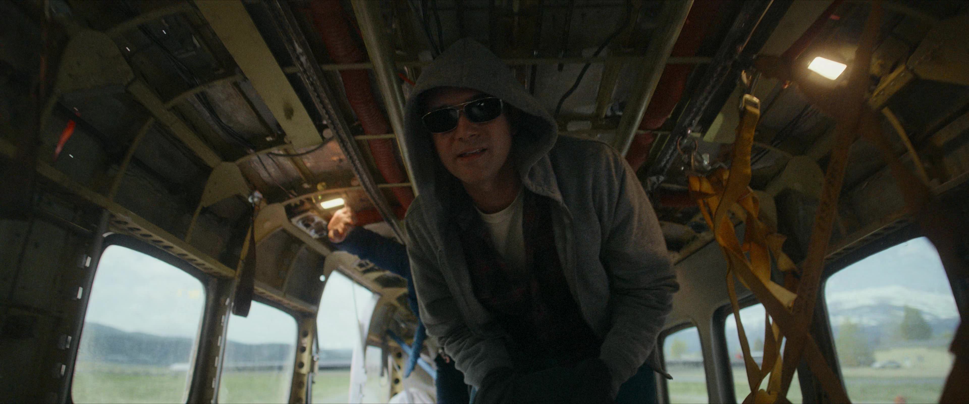 Flight Risk (2025) [4K] screencap 546