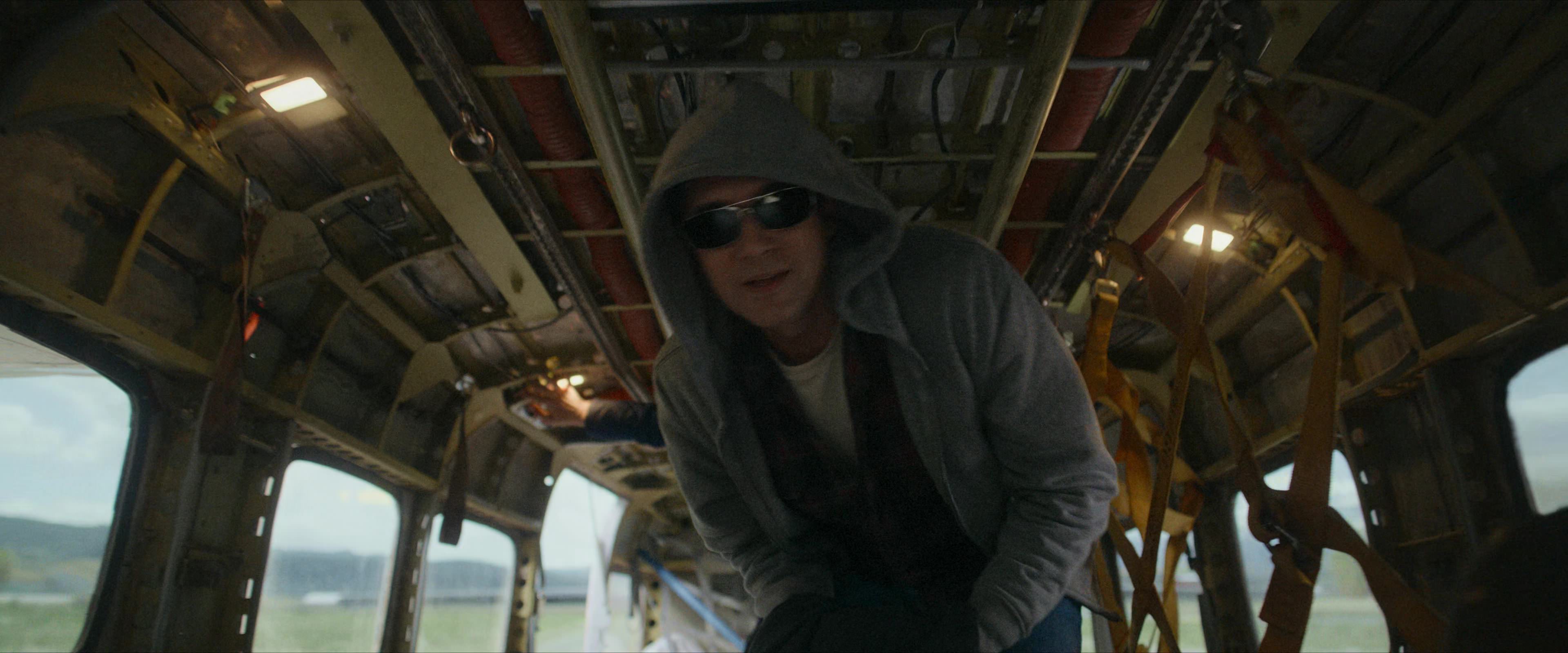 Flight Risk (2025) [4K] HD screenshot 548