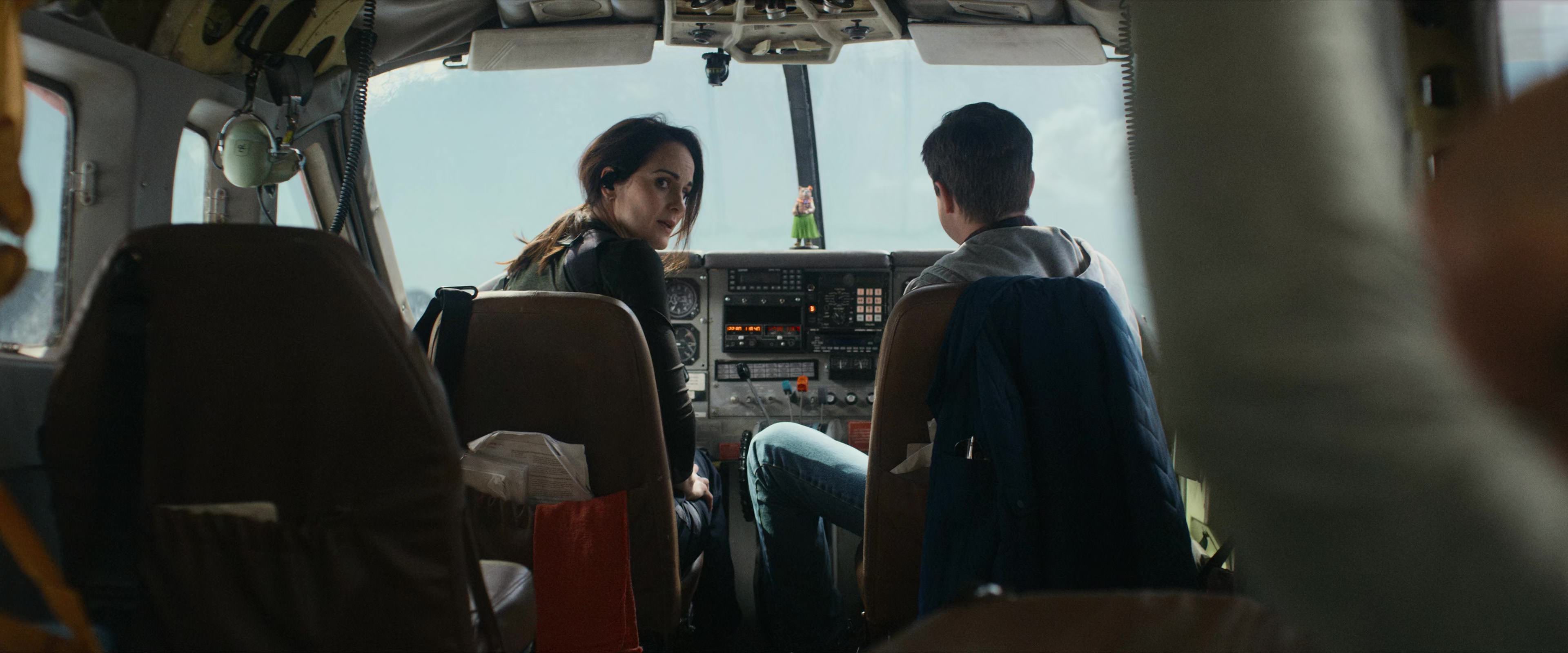 Flight Risk (2025) [4K] screencap 5571