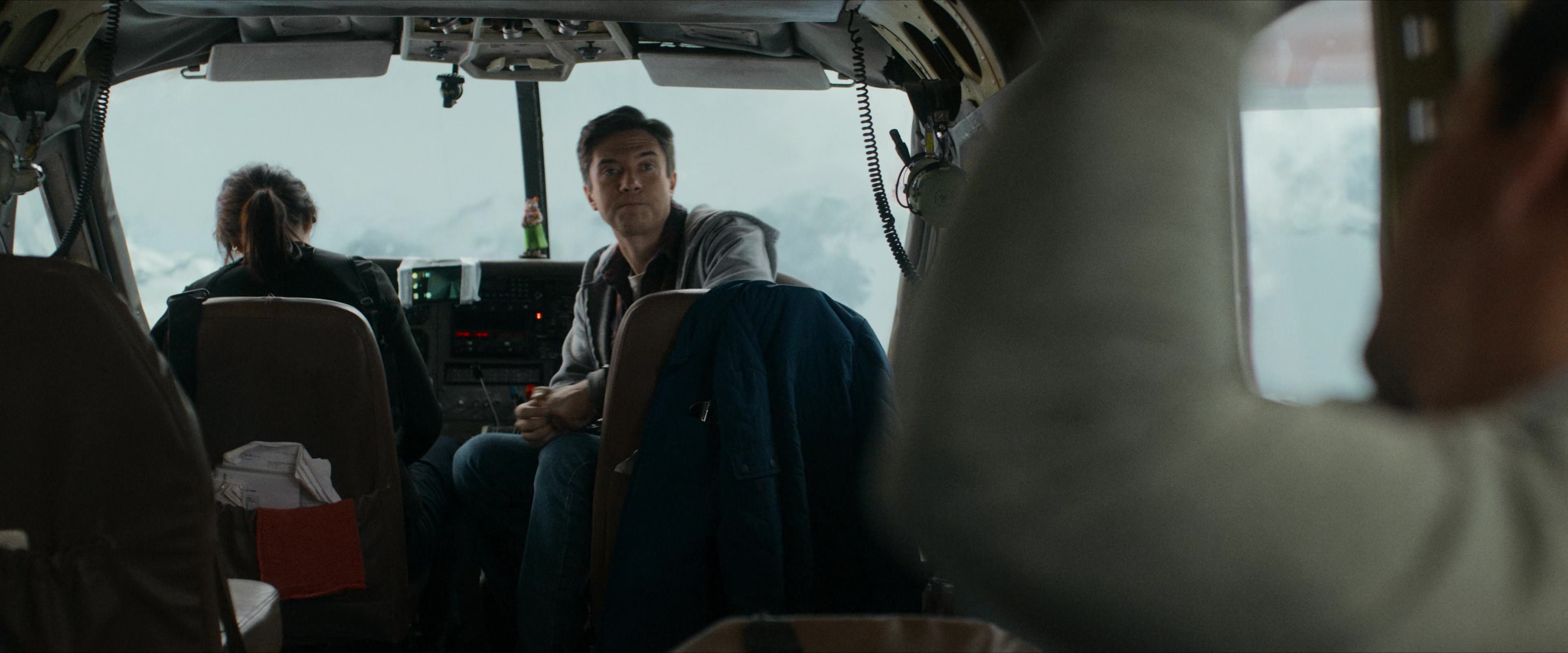 Flight Risk (2025) [4K] screencap 5718