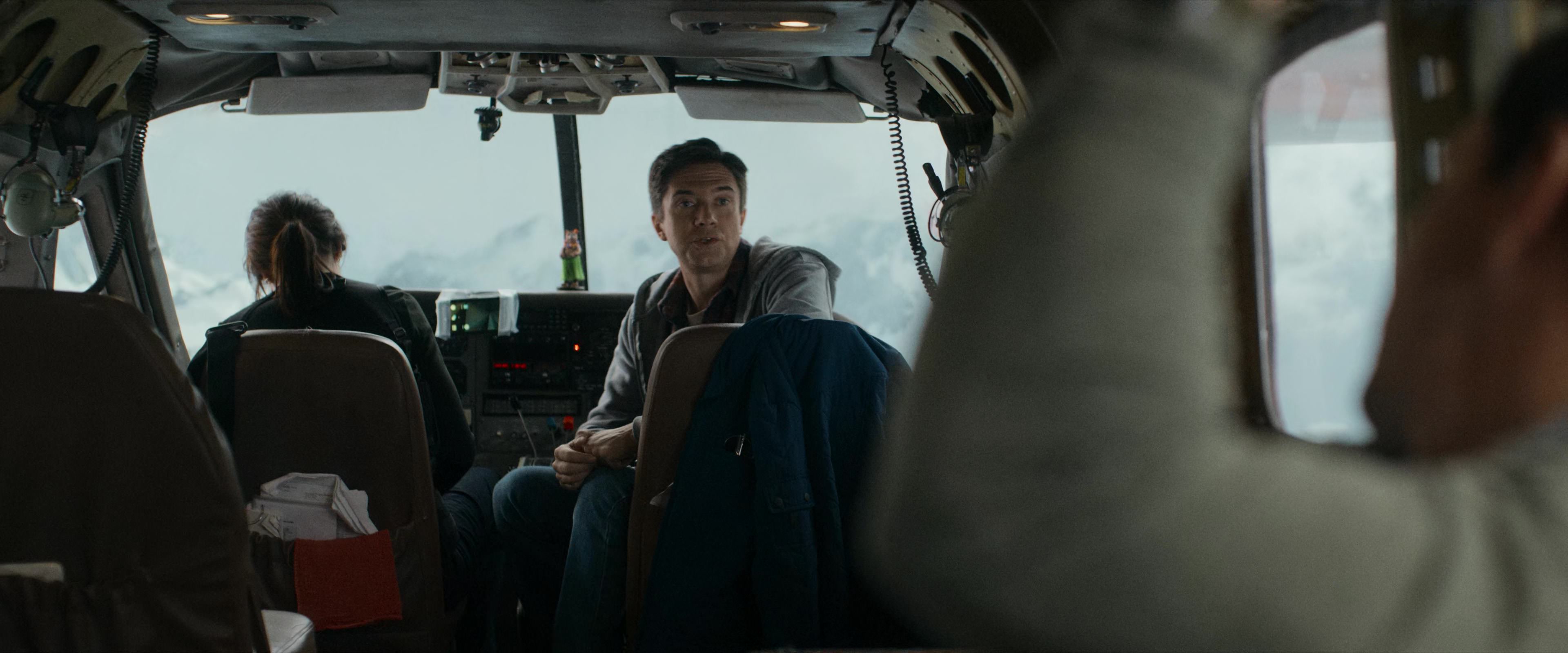 Flight Risk (2025) [4K] screencap 5721