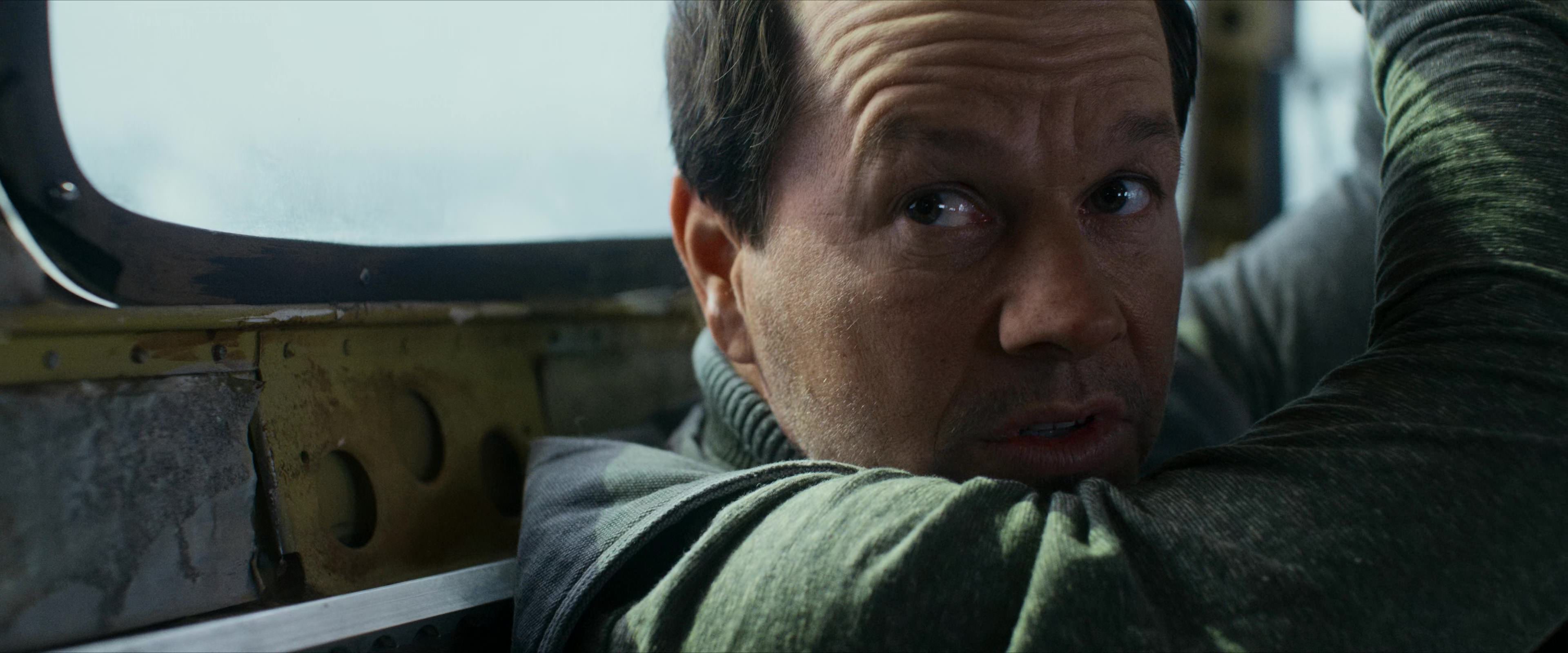 Flight Risk (2025) [4K] screencap 5844