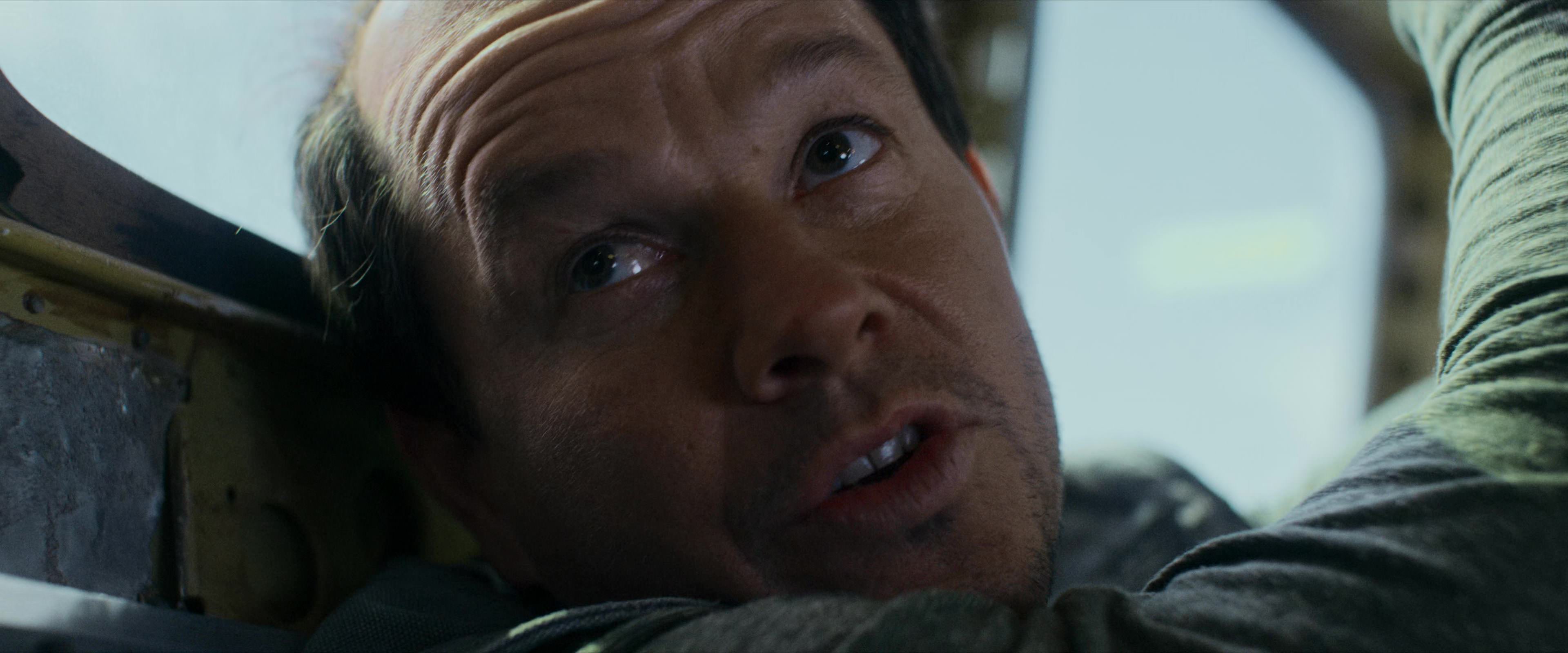 Flight Risk (2025) [4K] screencap 5910