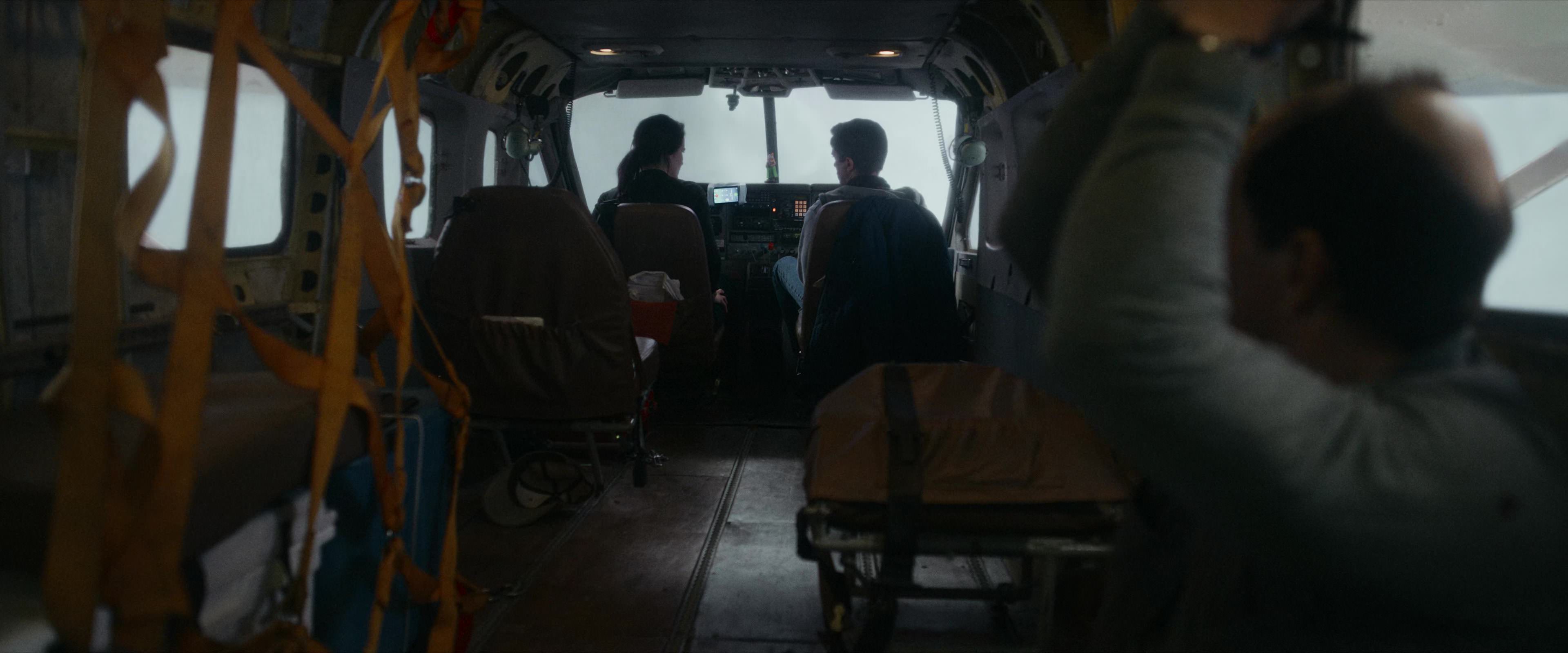 Flight Risk (2025) [4K] screencap 6000