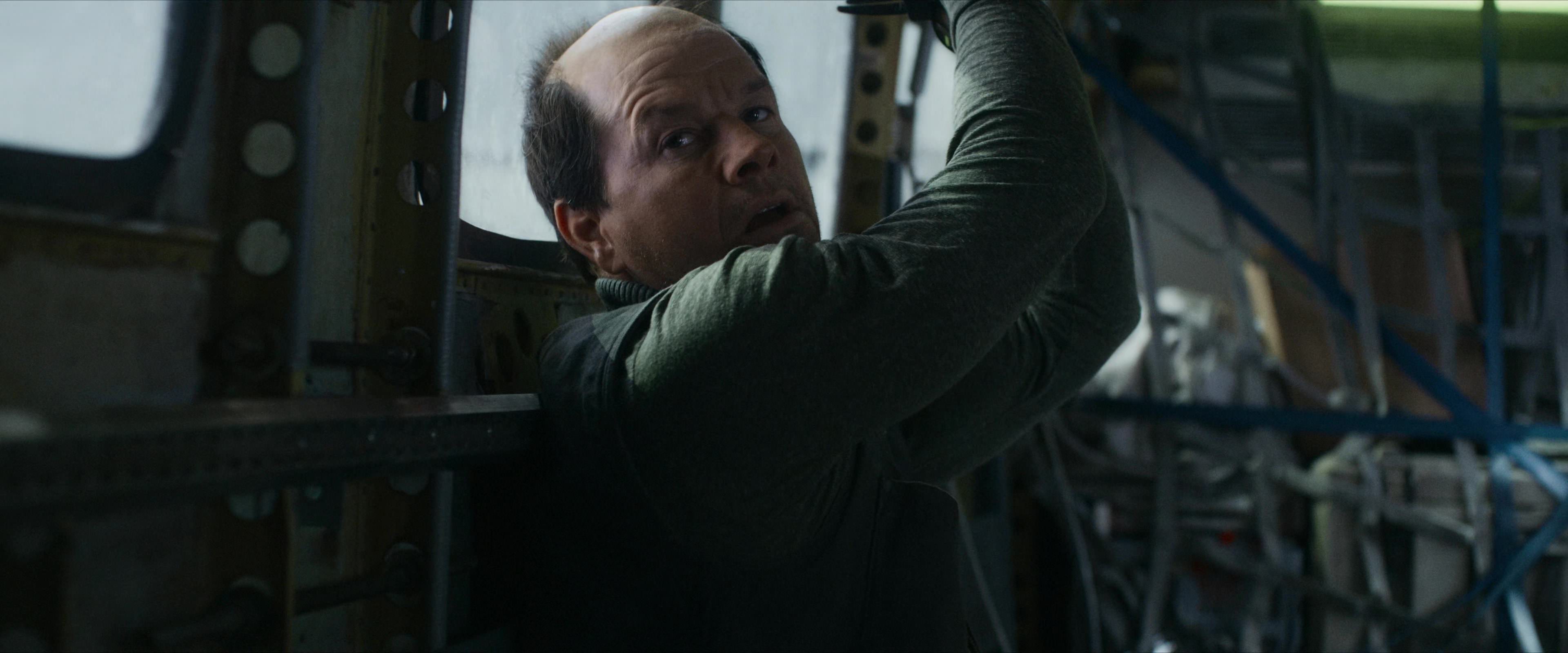 Flight Risk (2025) [4K] screencap 6006