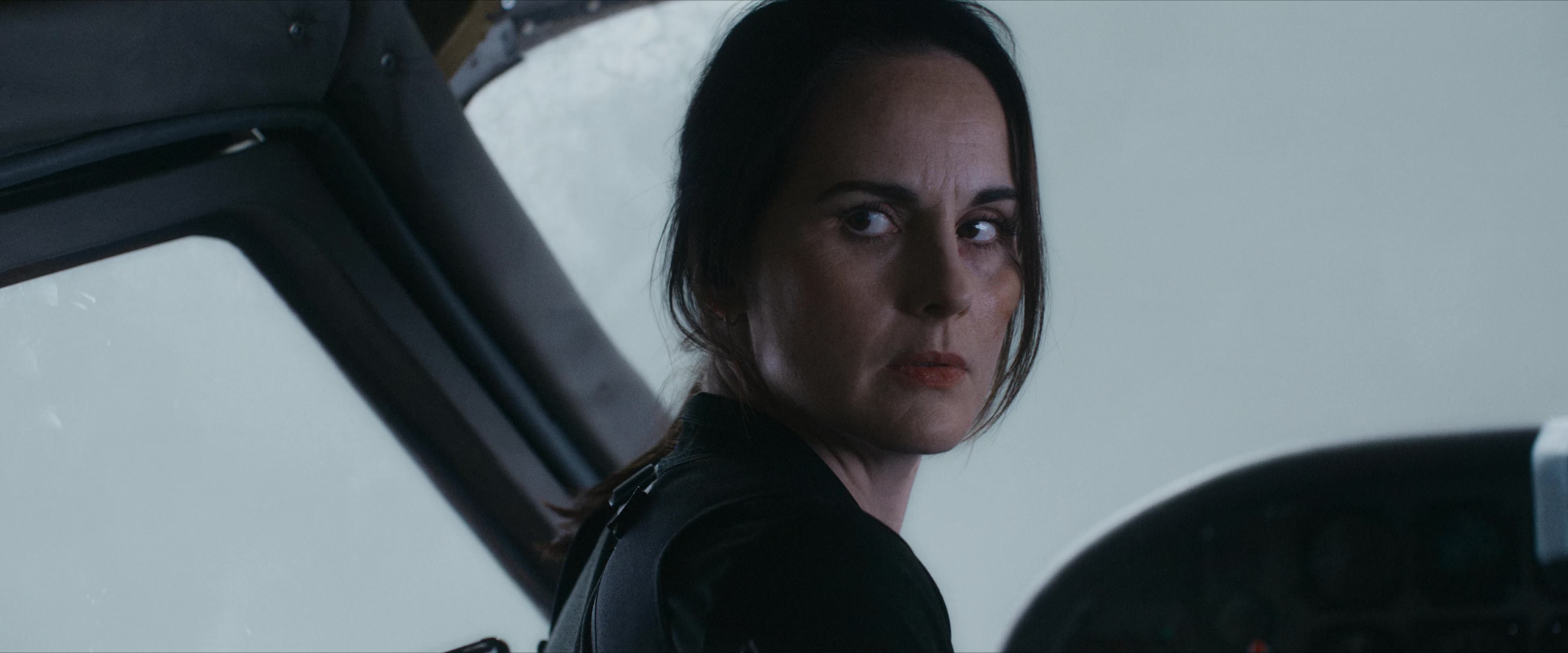 Flight Risk (2025) [4K] screencap 6132