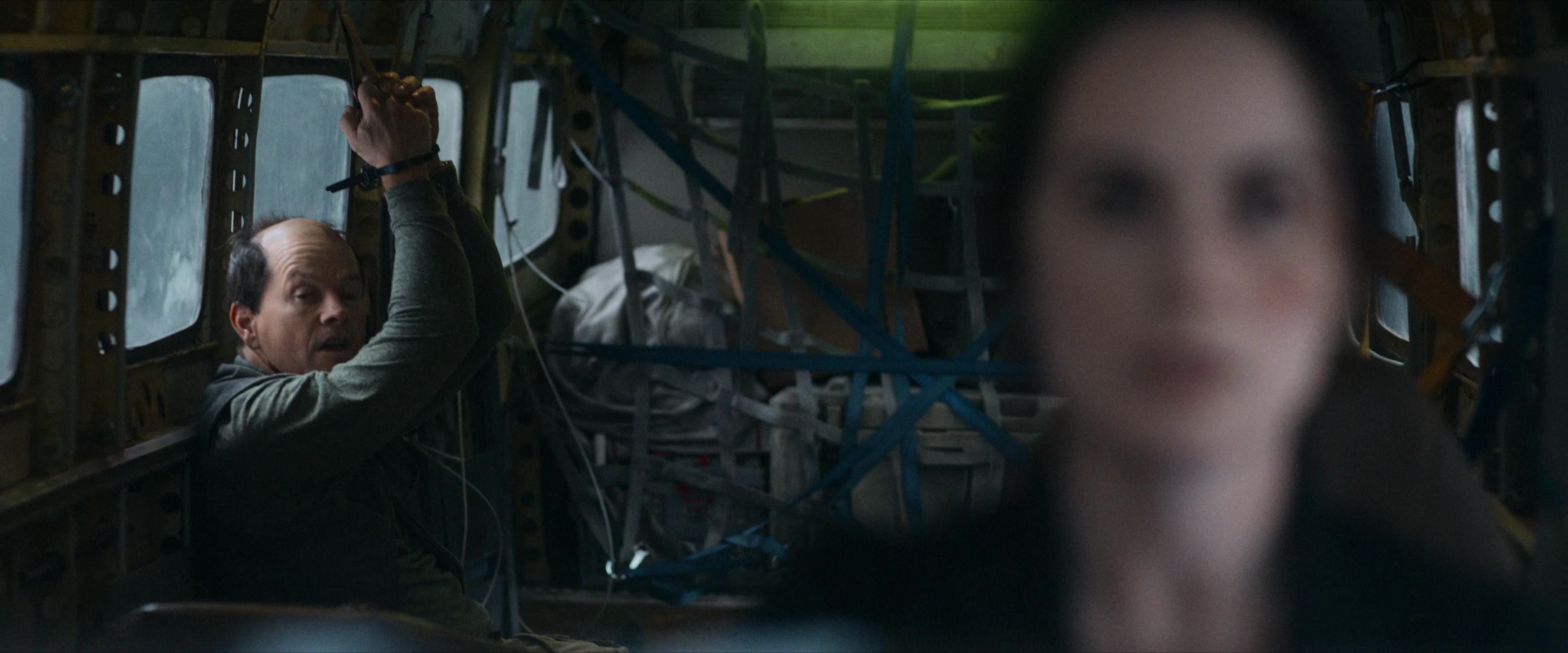 Flight Risk (2025) [4K] screencap 6231