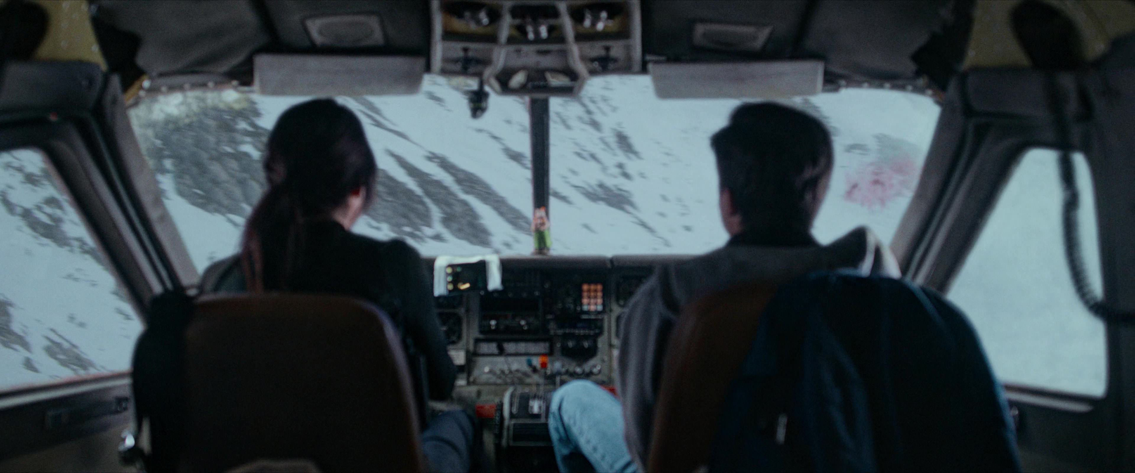 Flight Risk (2025) [4K] HD screenshot 6266