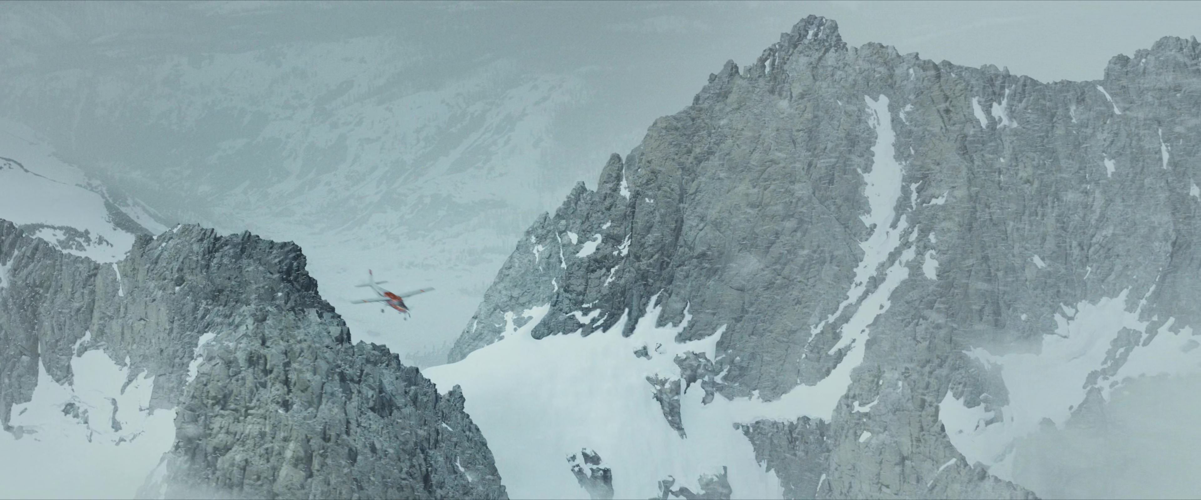 Flight Risk (2025) [4K] screencap 6312