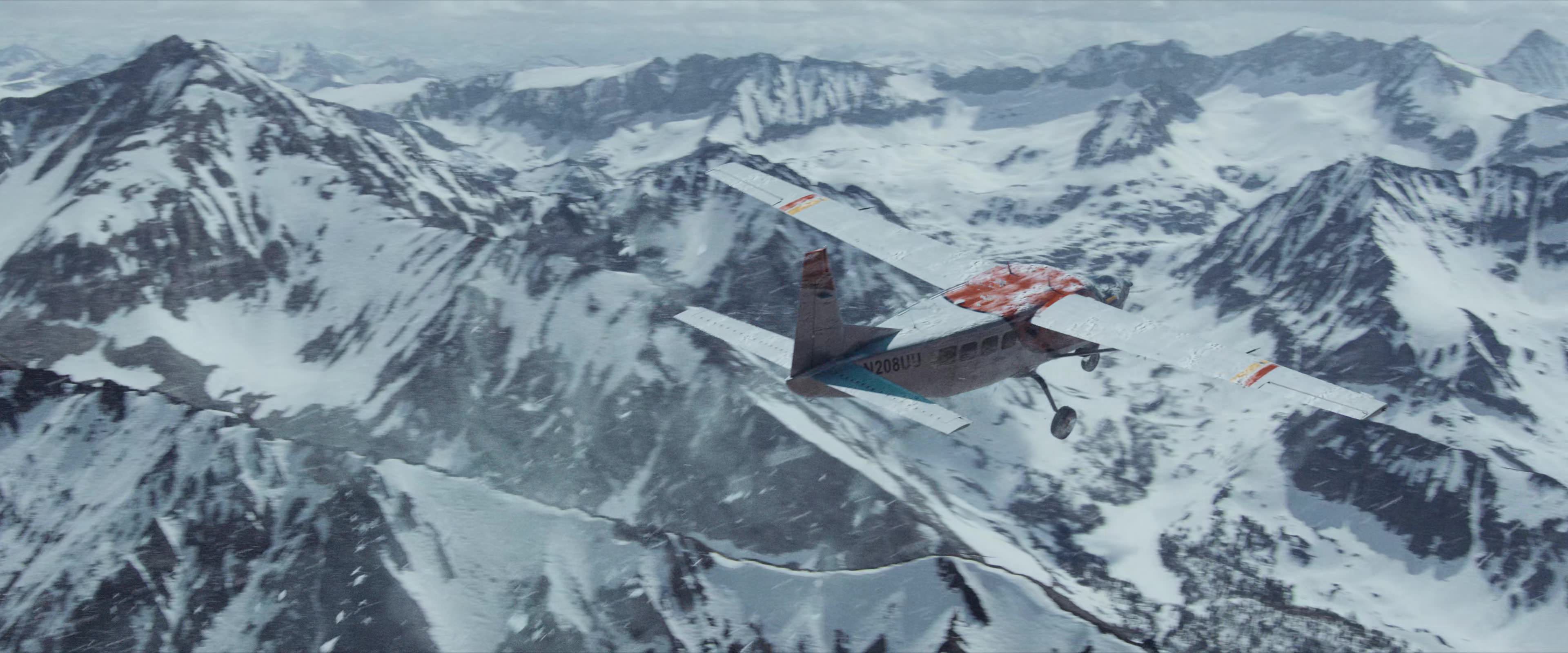Flight Risk (2025) [4K] screencap 6342