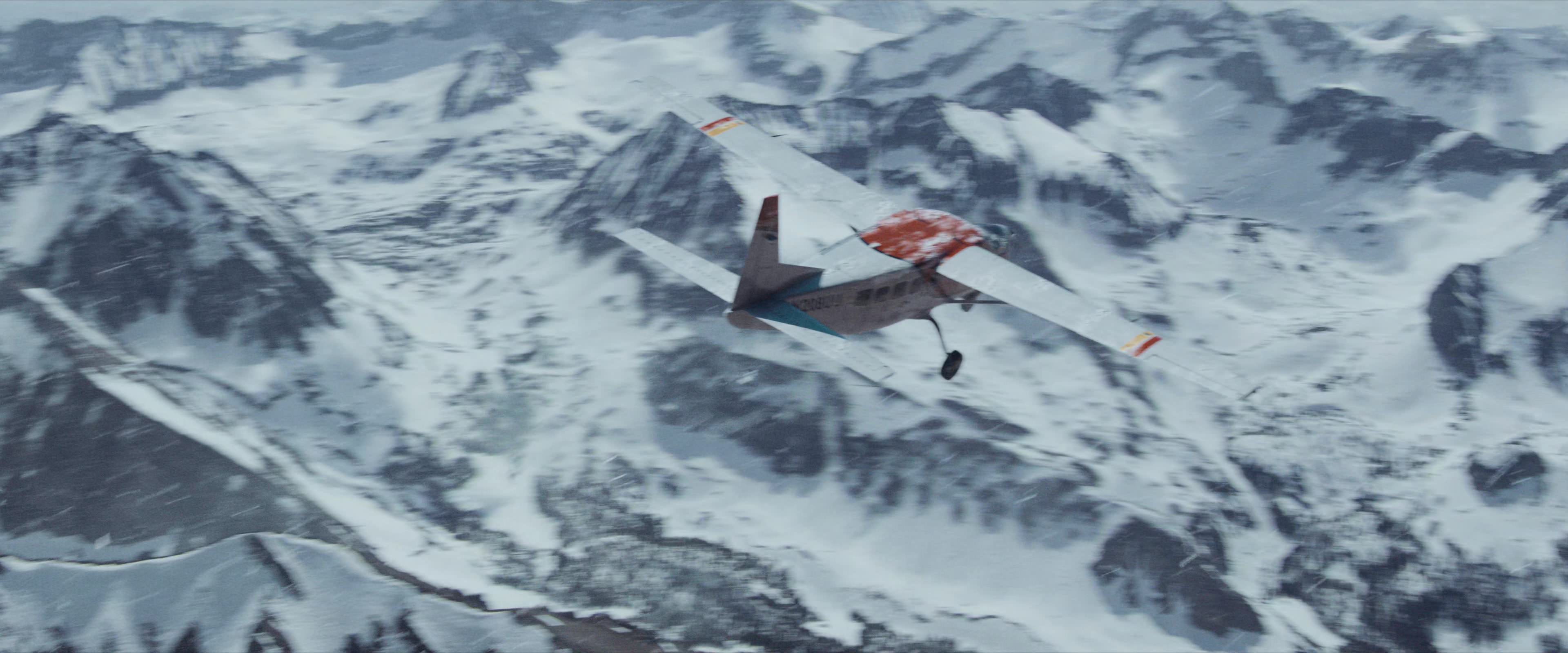 Flight Risk (2025) [4K] screencap 6345