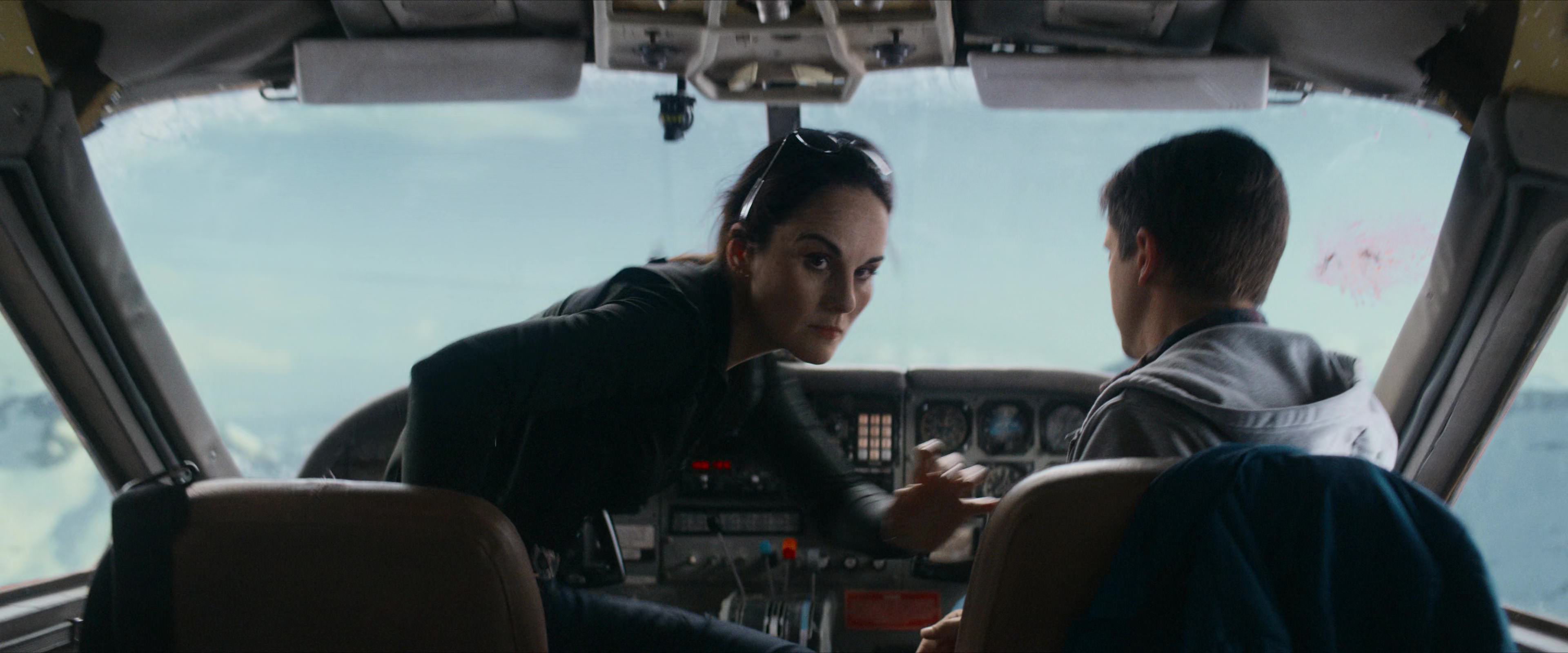 Flight Risk (2025) [4K] screencap 6624