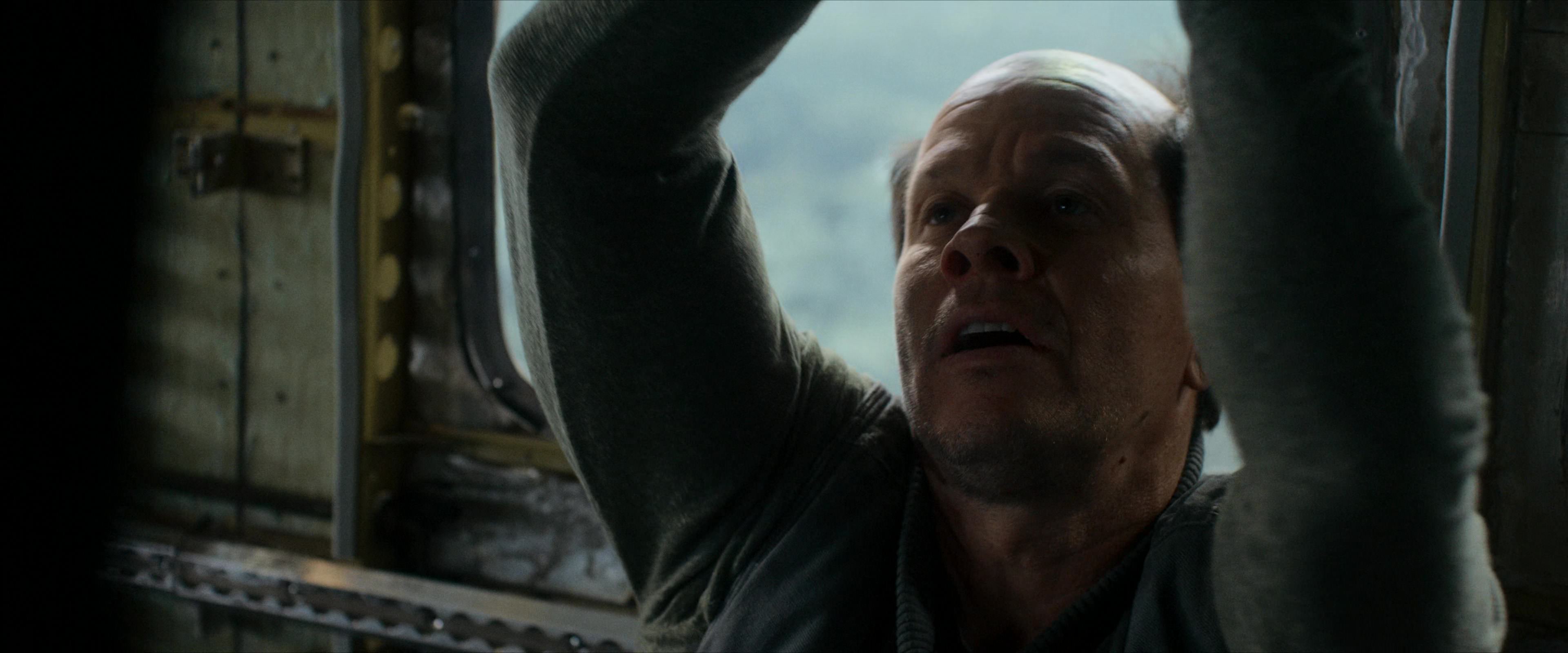 Flight Risk (2025) [4K] screencap 6660