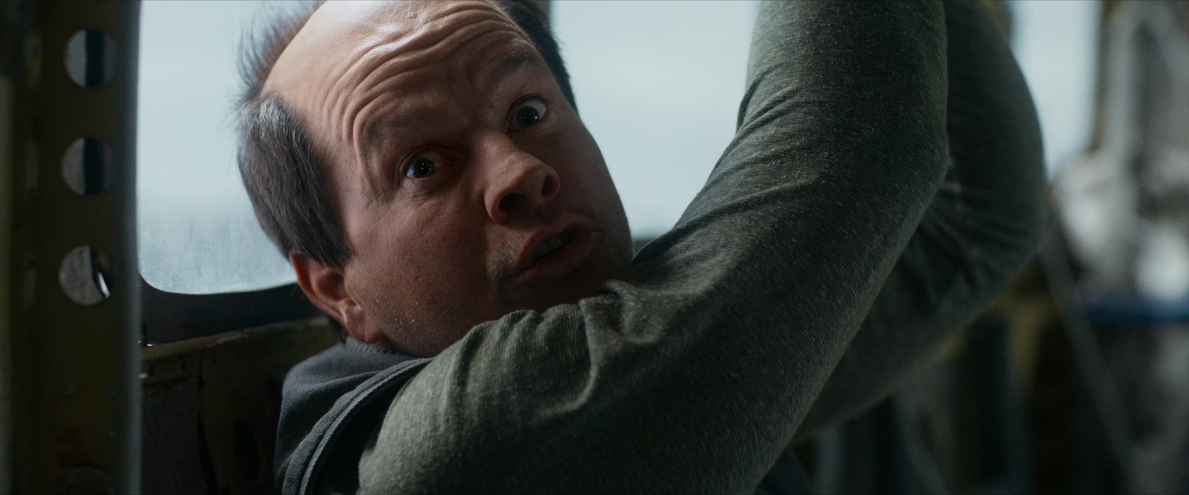Flight Risk (2025) [4K] screencap 6732