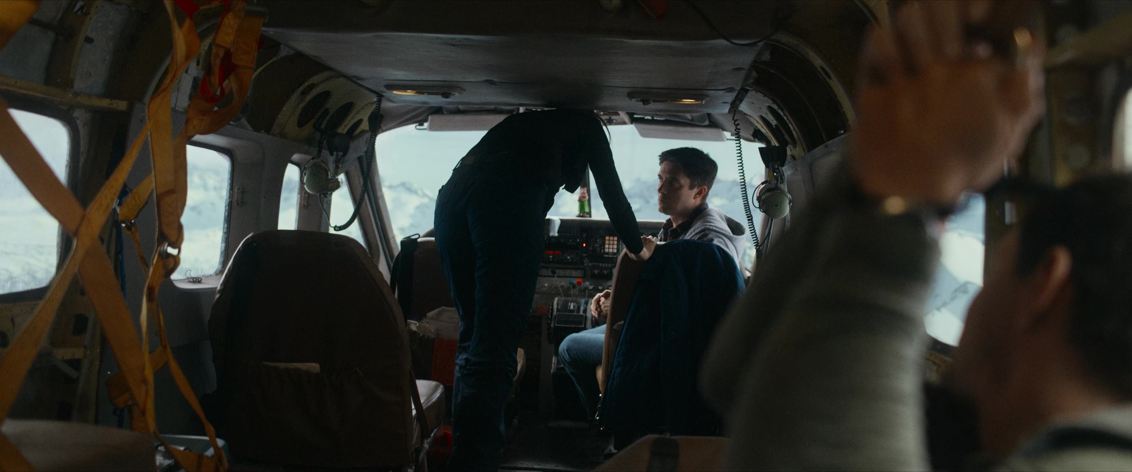 Flight Risk (2025) [4K] HD screenshot 6743