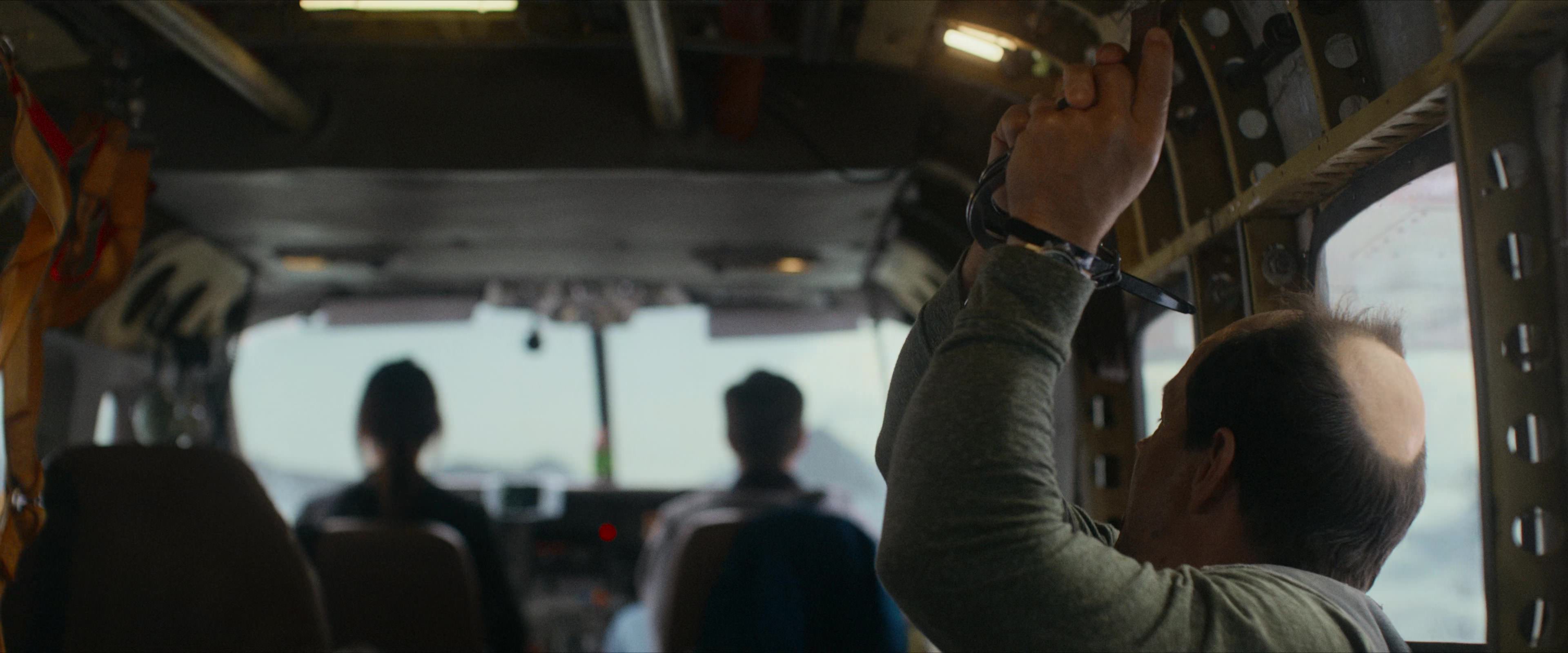Flight Risk (2025) [4K] HD screenshot 6863