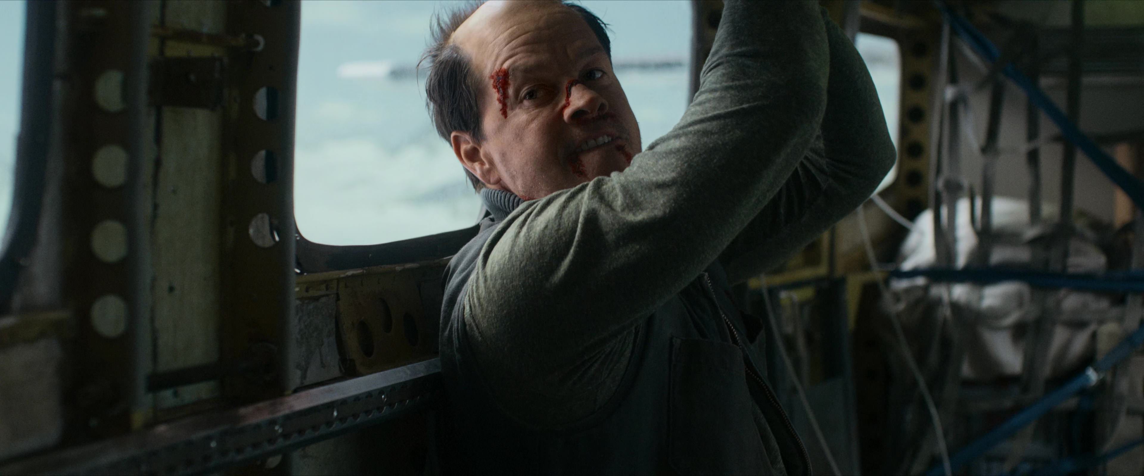 Flight Risk (2025) [4K] HD screenshot 7376