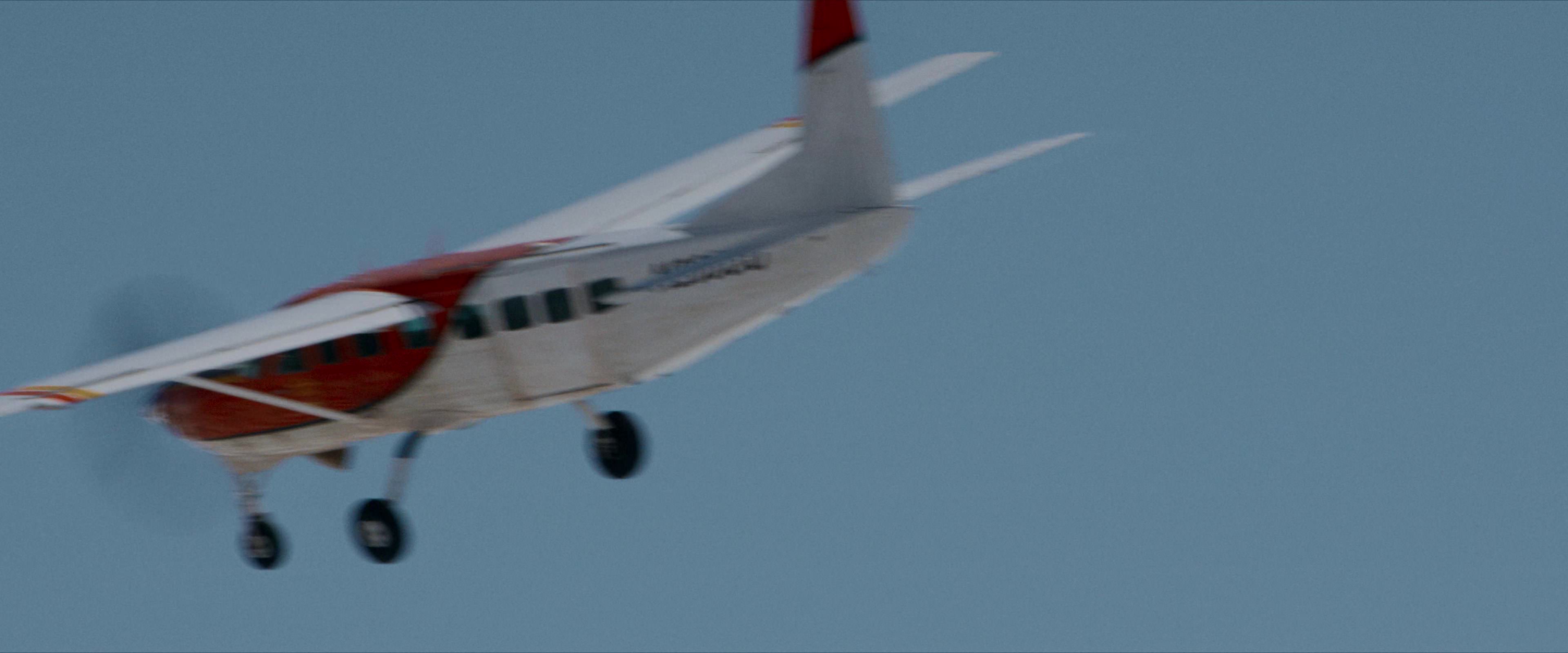 Flight Risk (2025) [4K] screencap 7506