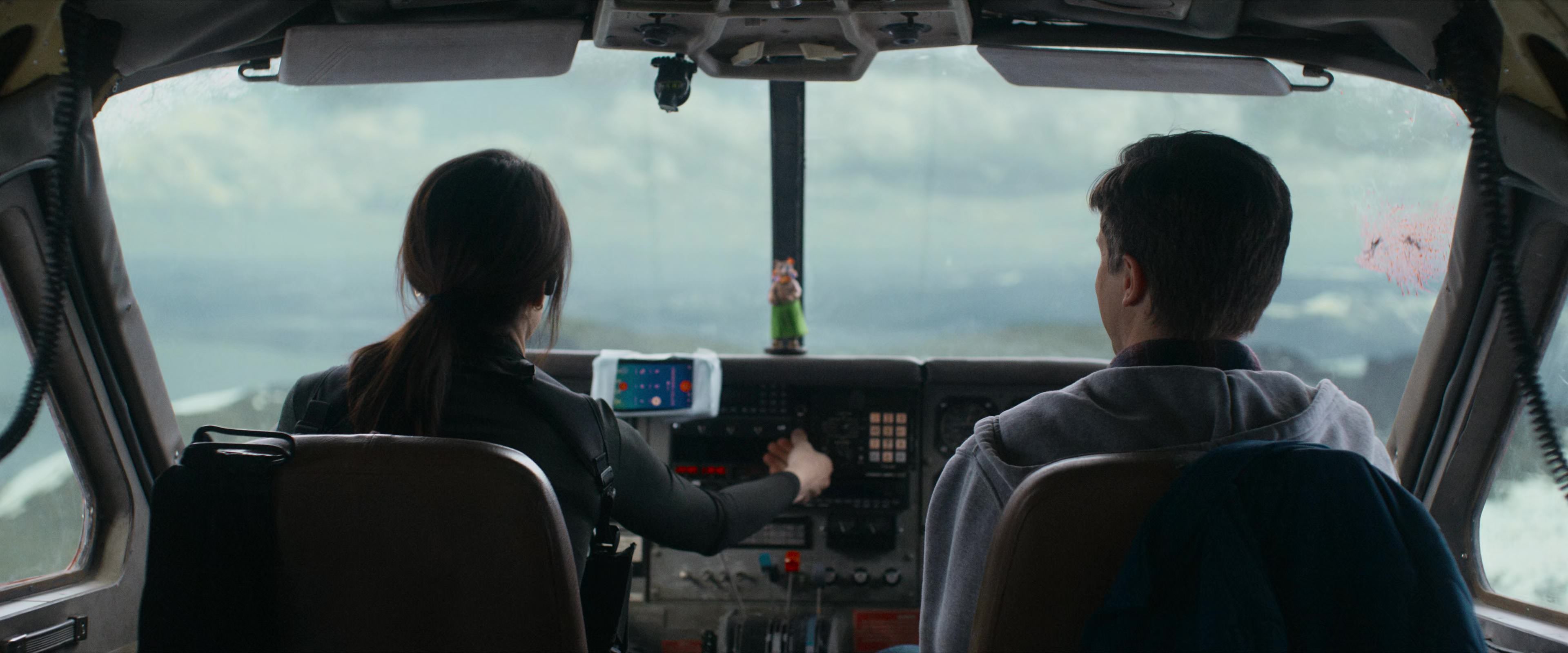 Flight Risk (2025) [4K] HD screenshot 7706
