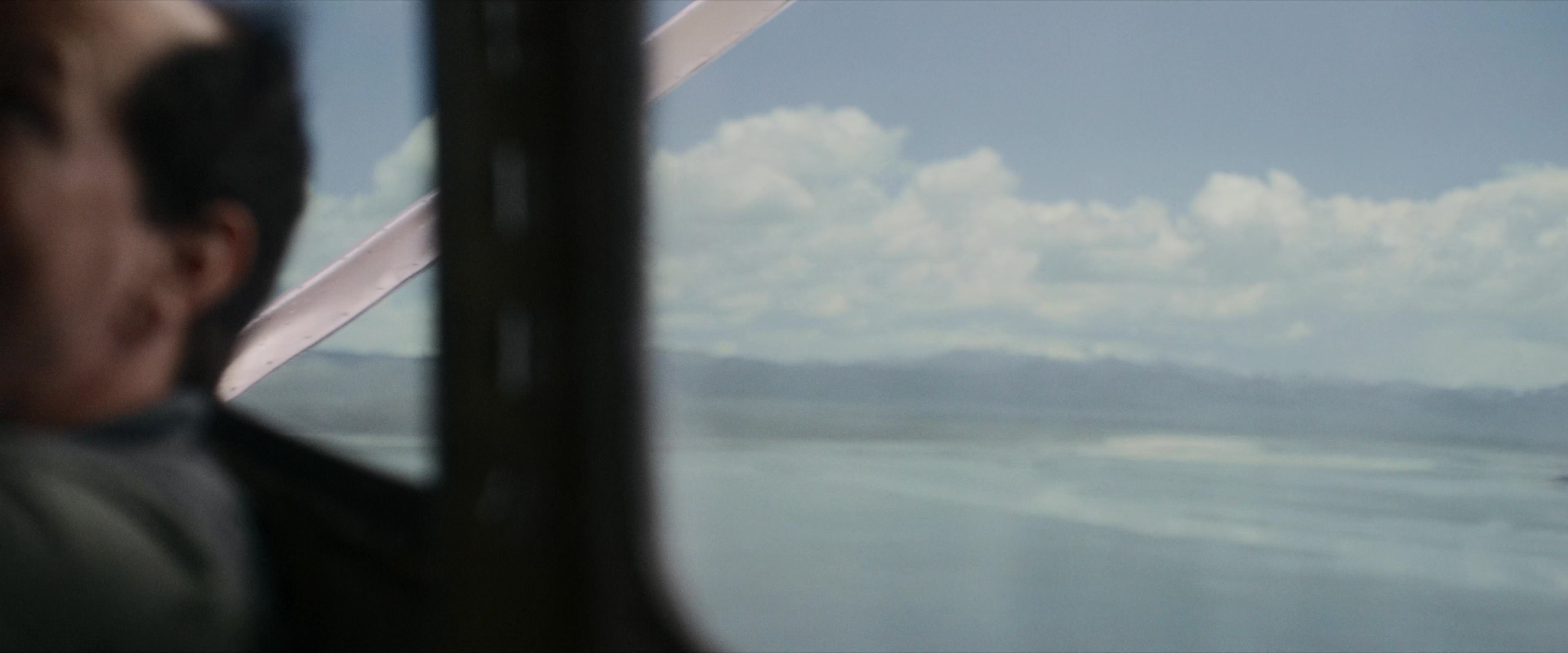 Flight Risk (2025) [4K] screencap 7716
